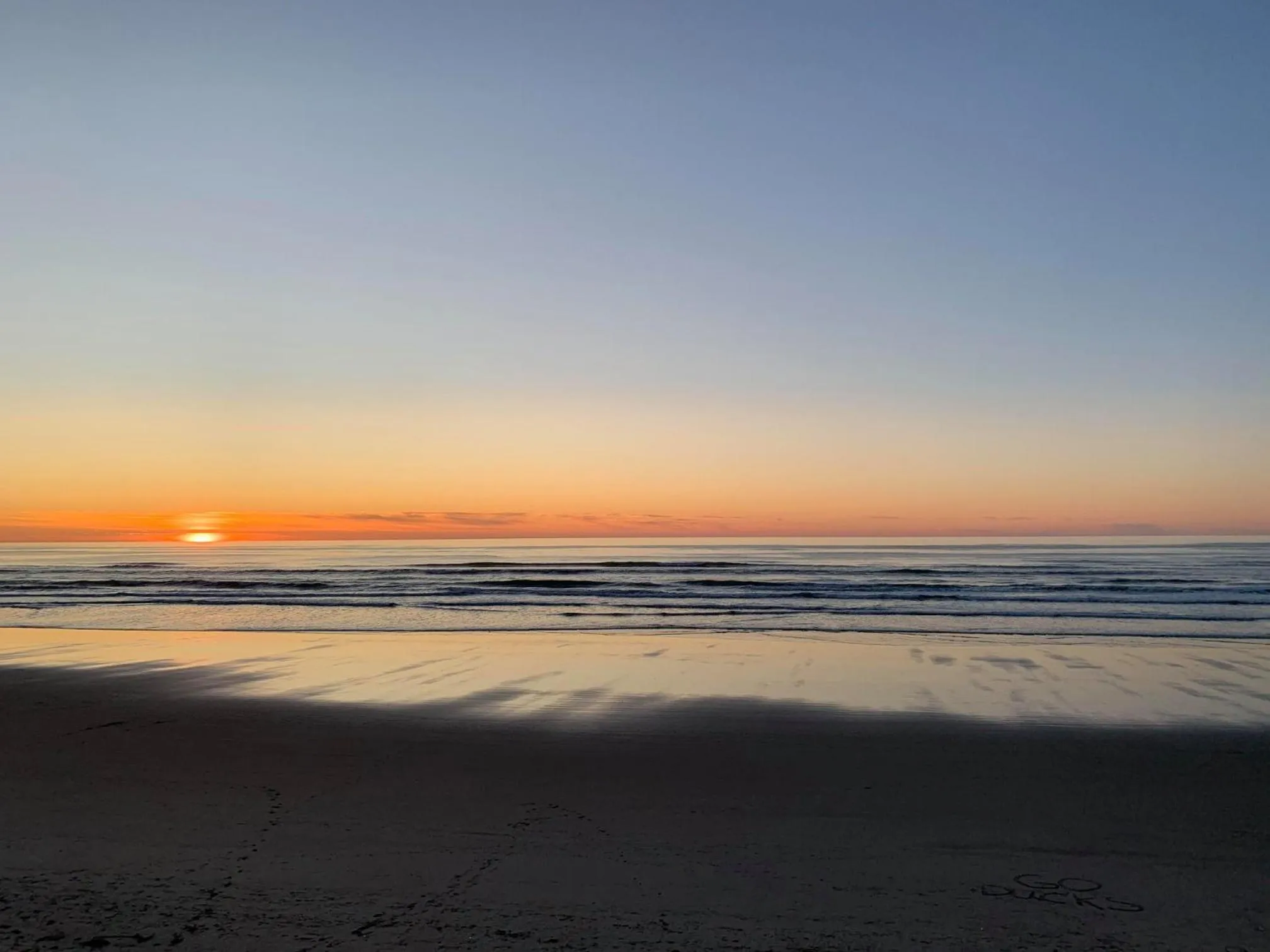 Beach in Tillicum Beach Motel - Formerly Deane's Oceanfront Lodge