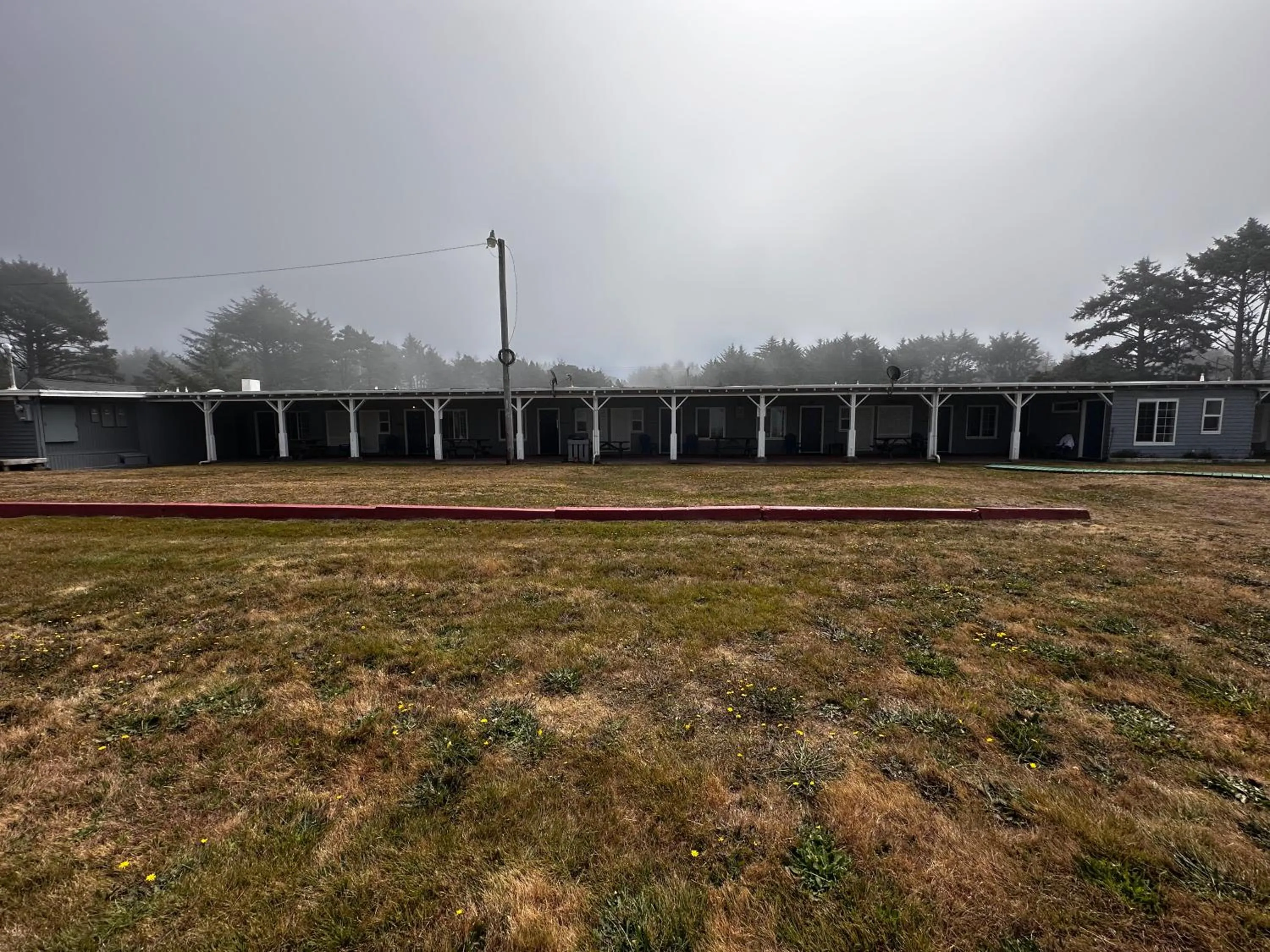 Patio in Tillicum Beach Motel - Formerly Deane's Oceanfront Lodge