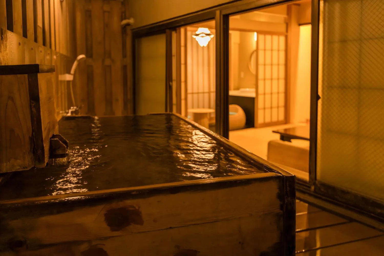 Hot Spring Bath, Bed in Izu Atagawa Onsen Miharuya