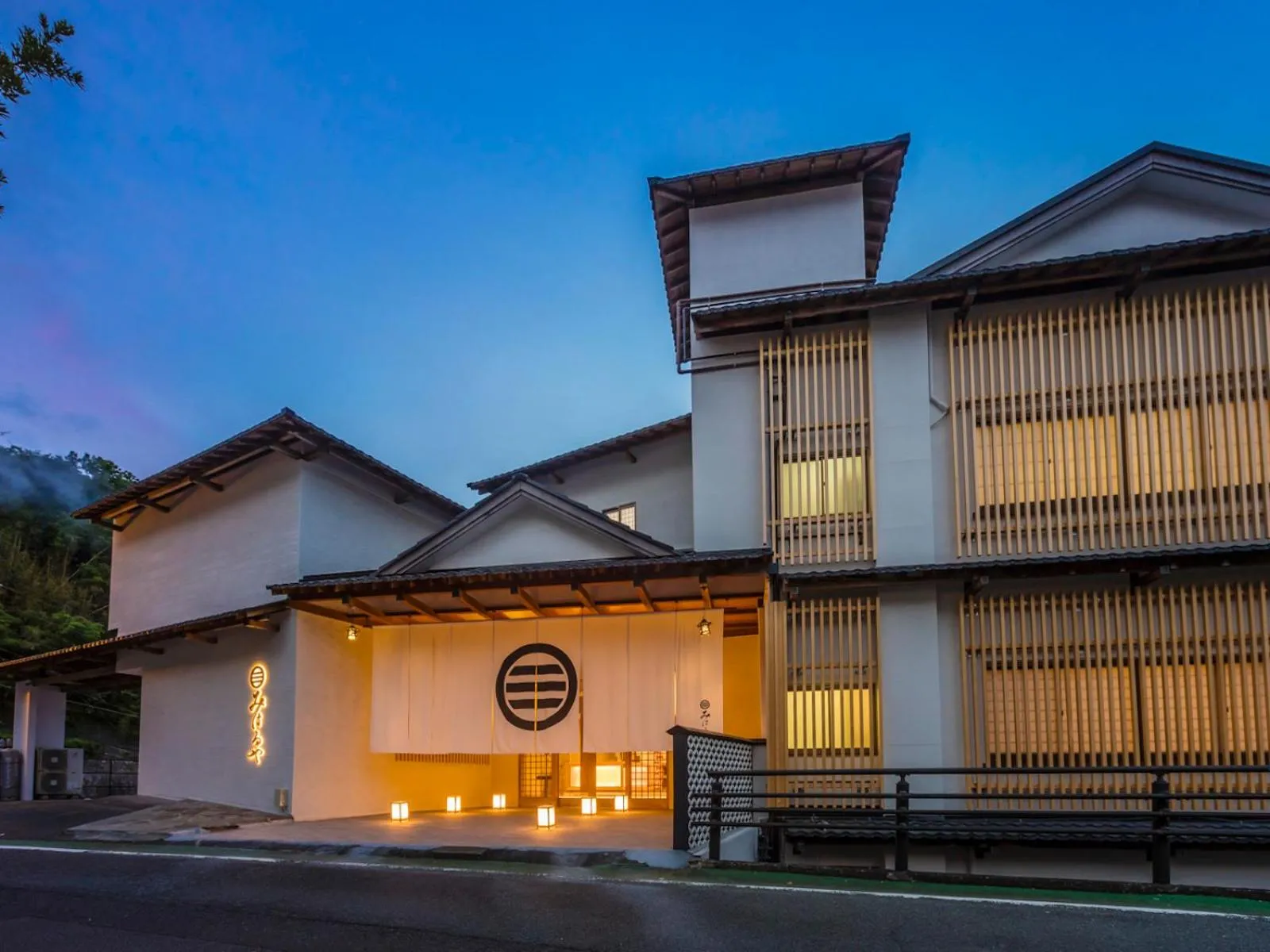 Property building in Izu Atagawa Onsen Miharuya