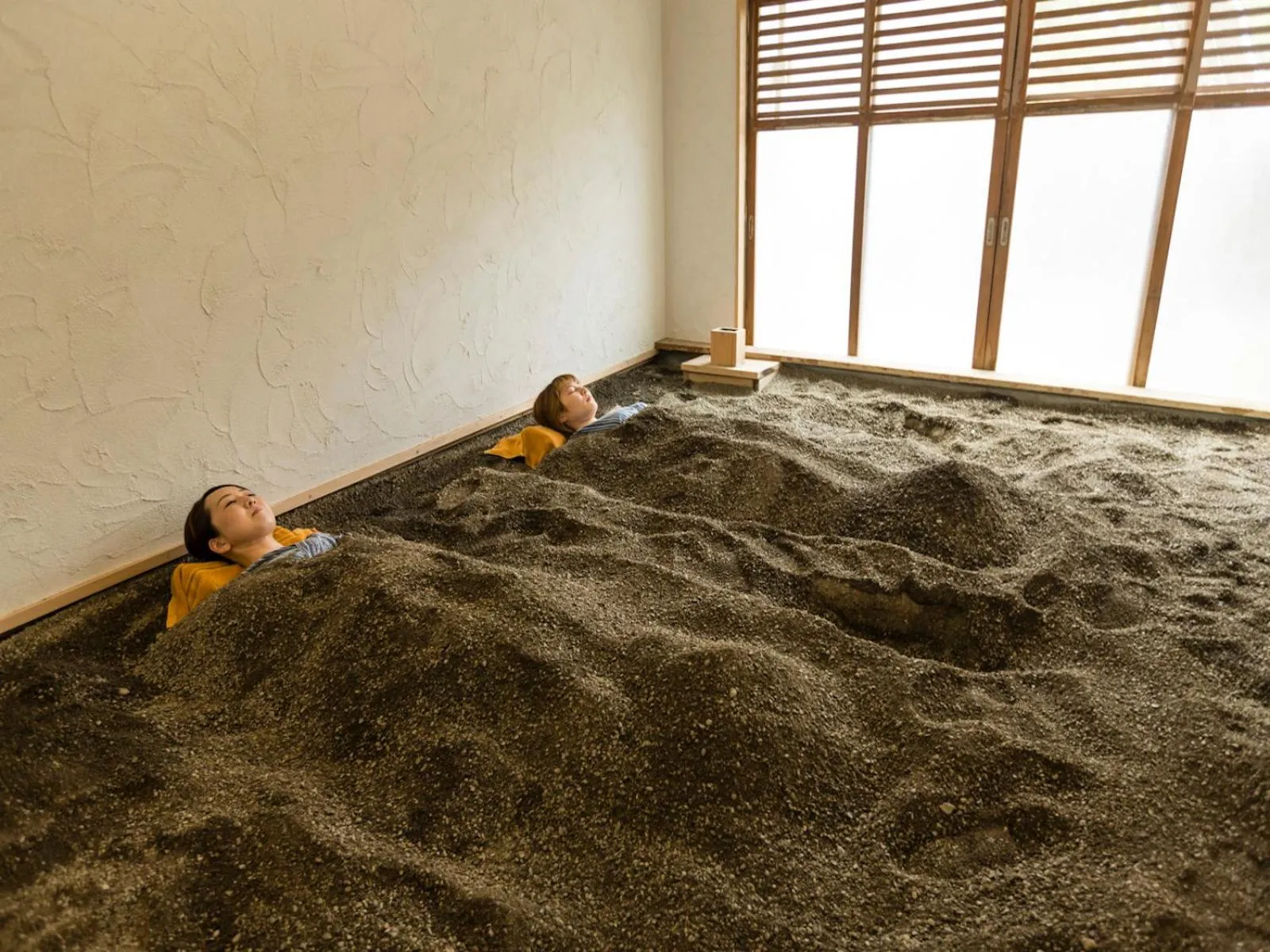 People in Izu Atagawa Onsen Miharuya