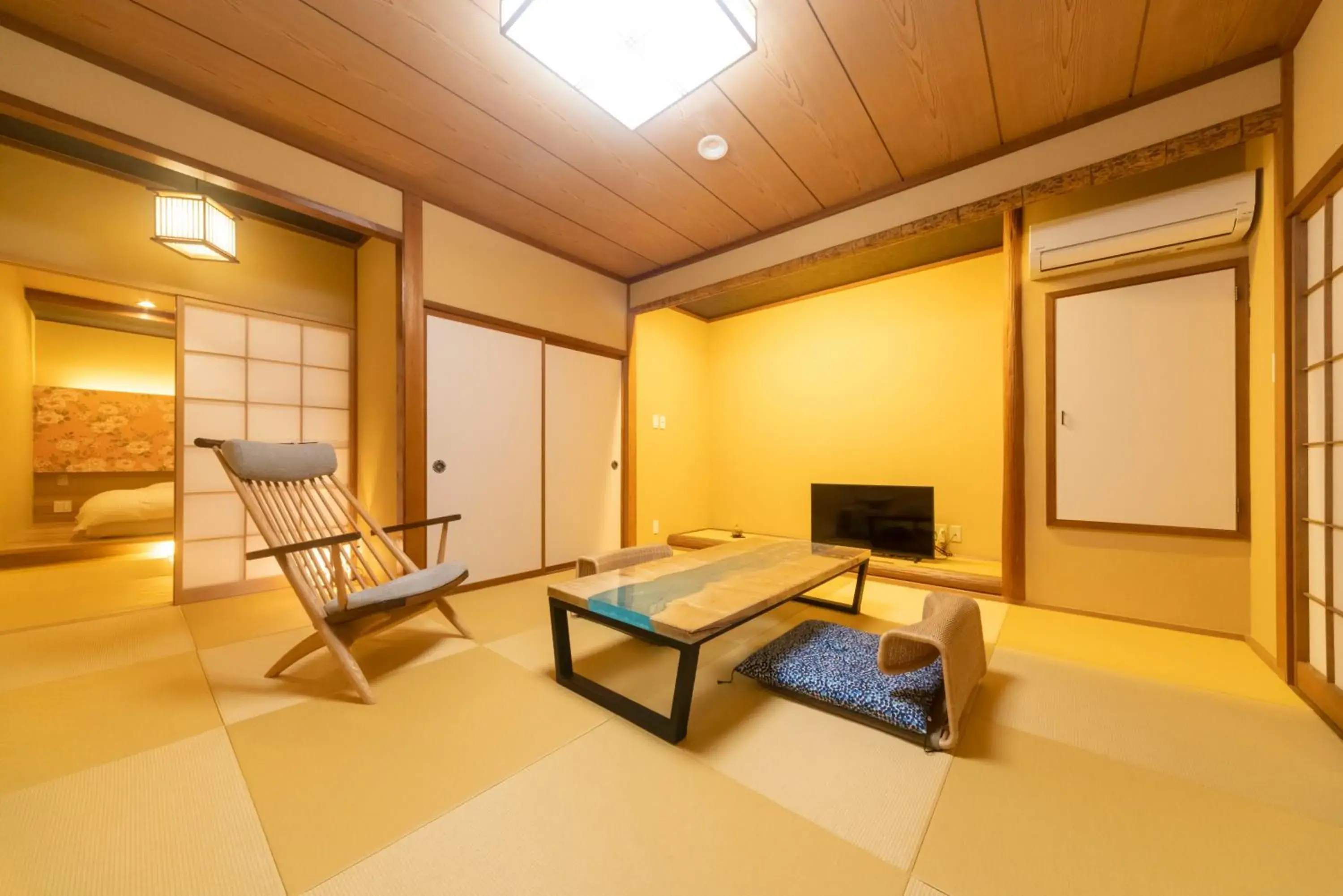 Deluxe Family Suite - single occupancy in Izu Atagawa Onsen Miharuya Deluxe Family Suite - single occupancy in Izu Atagawa Onsen Miharuya