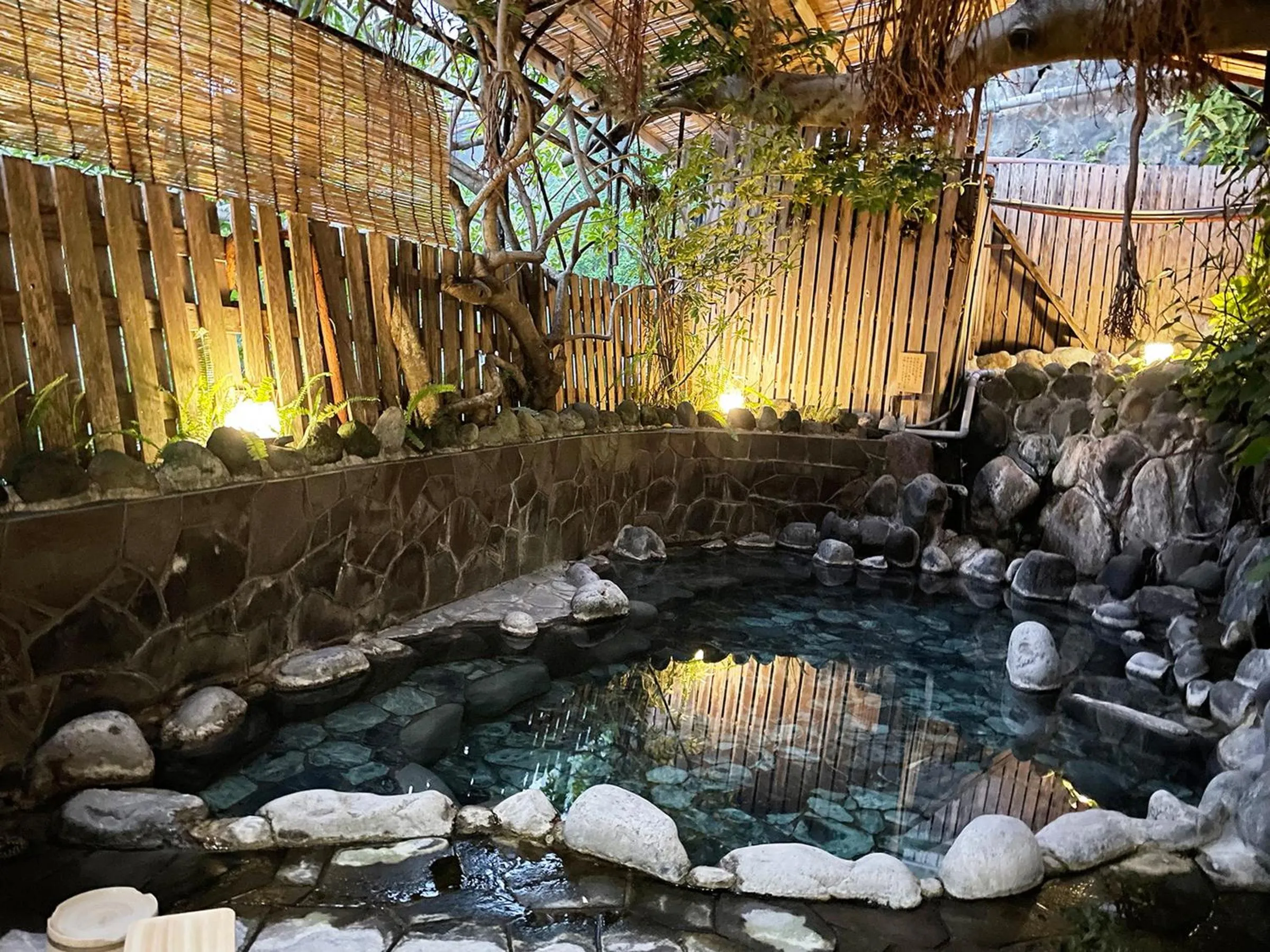 Hot Spring Bath in Izu Atagawa Onsen Miharuya
