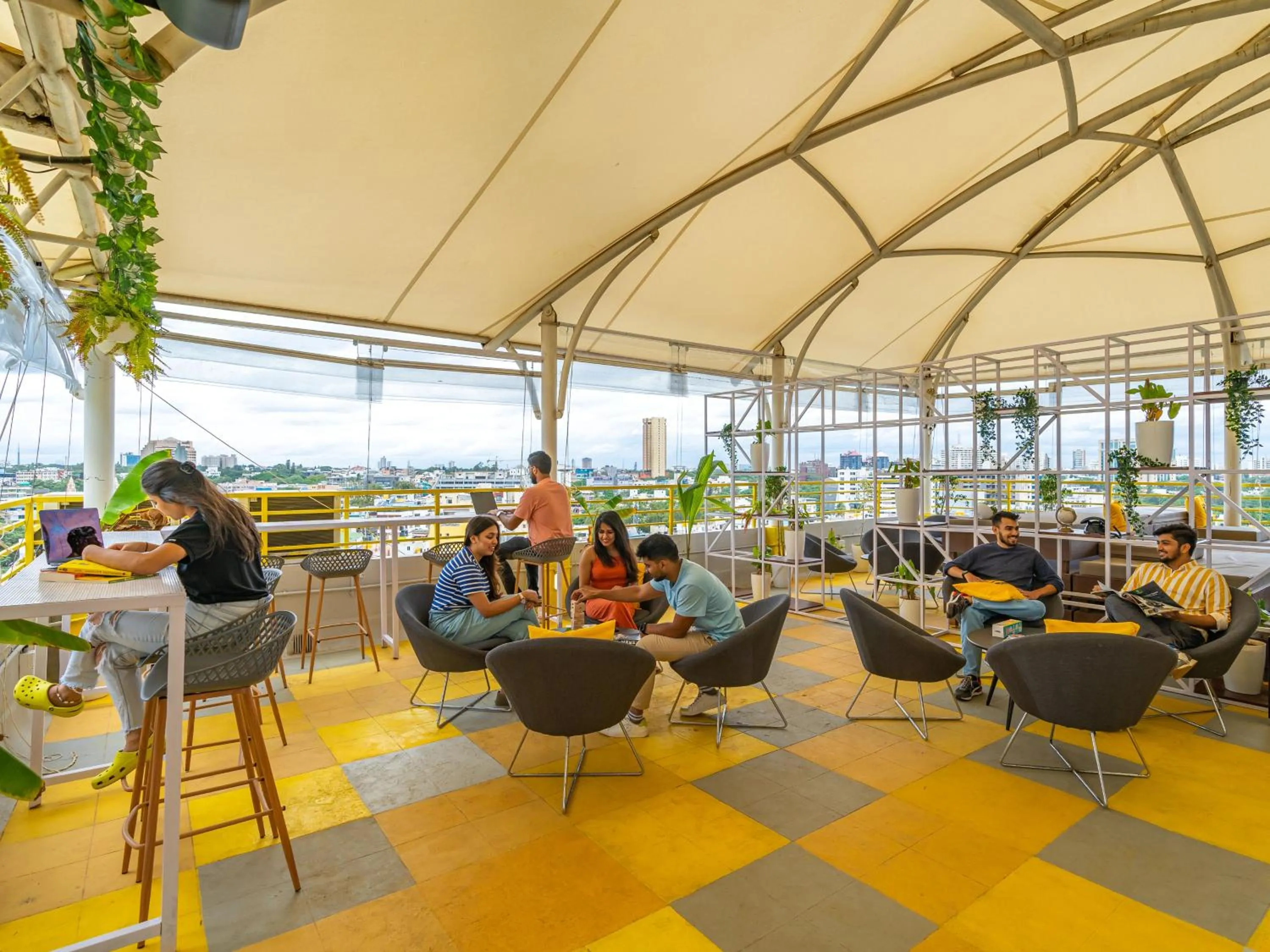 Restaurant/places to eat in The Hosteller Bangalore, Brigade Road