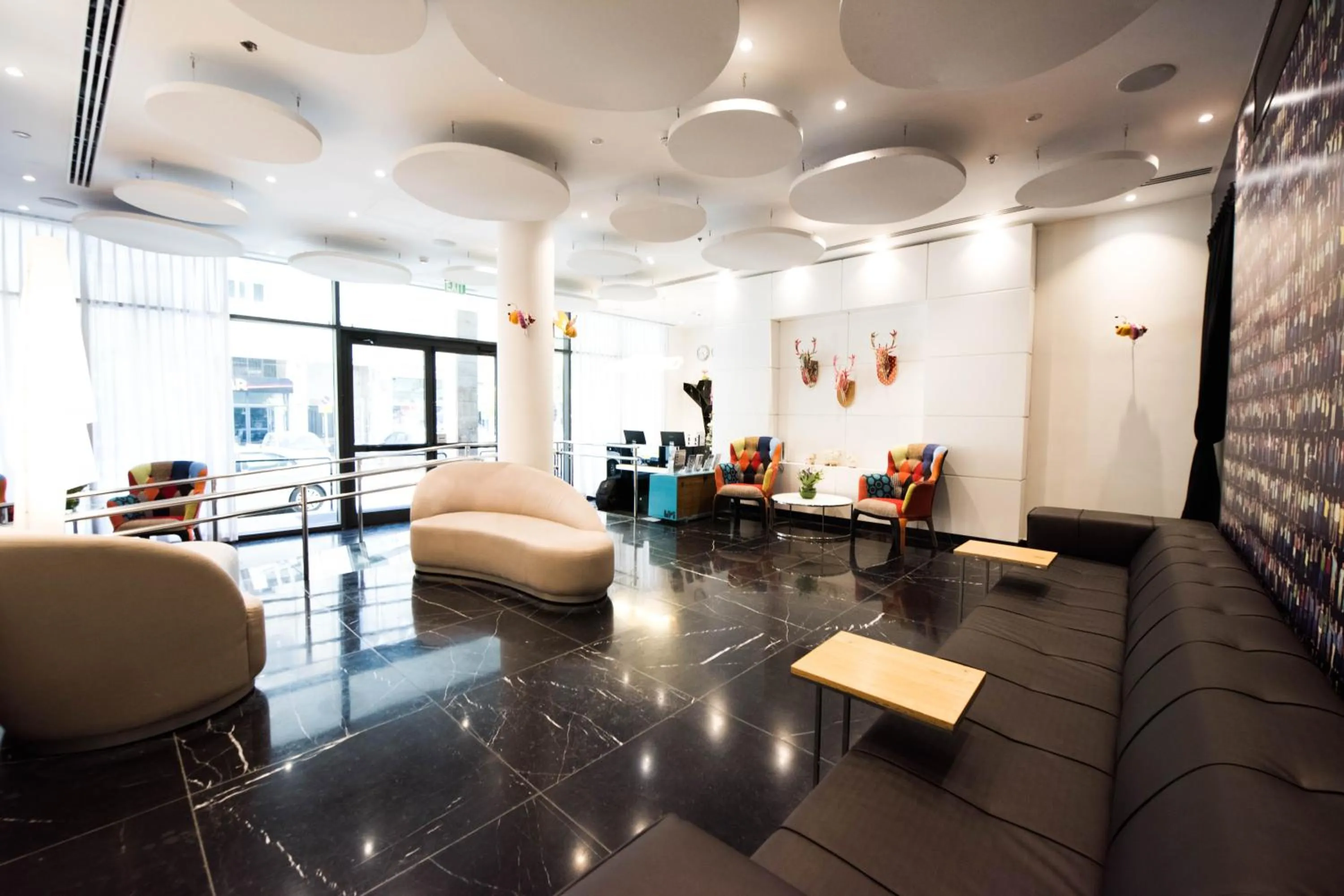 Seating area in Eyal Hotel by Smart Hotels