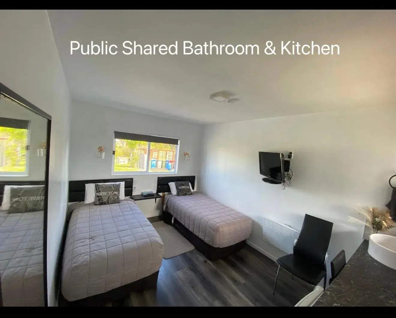 Twin Room with Shared Bathroom in A1 Kaikoura Motel & Apartment Twin Room with Shared Bathroom in A1 Kaikoura Motel & Apartment