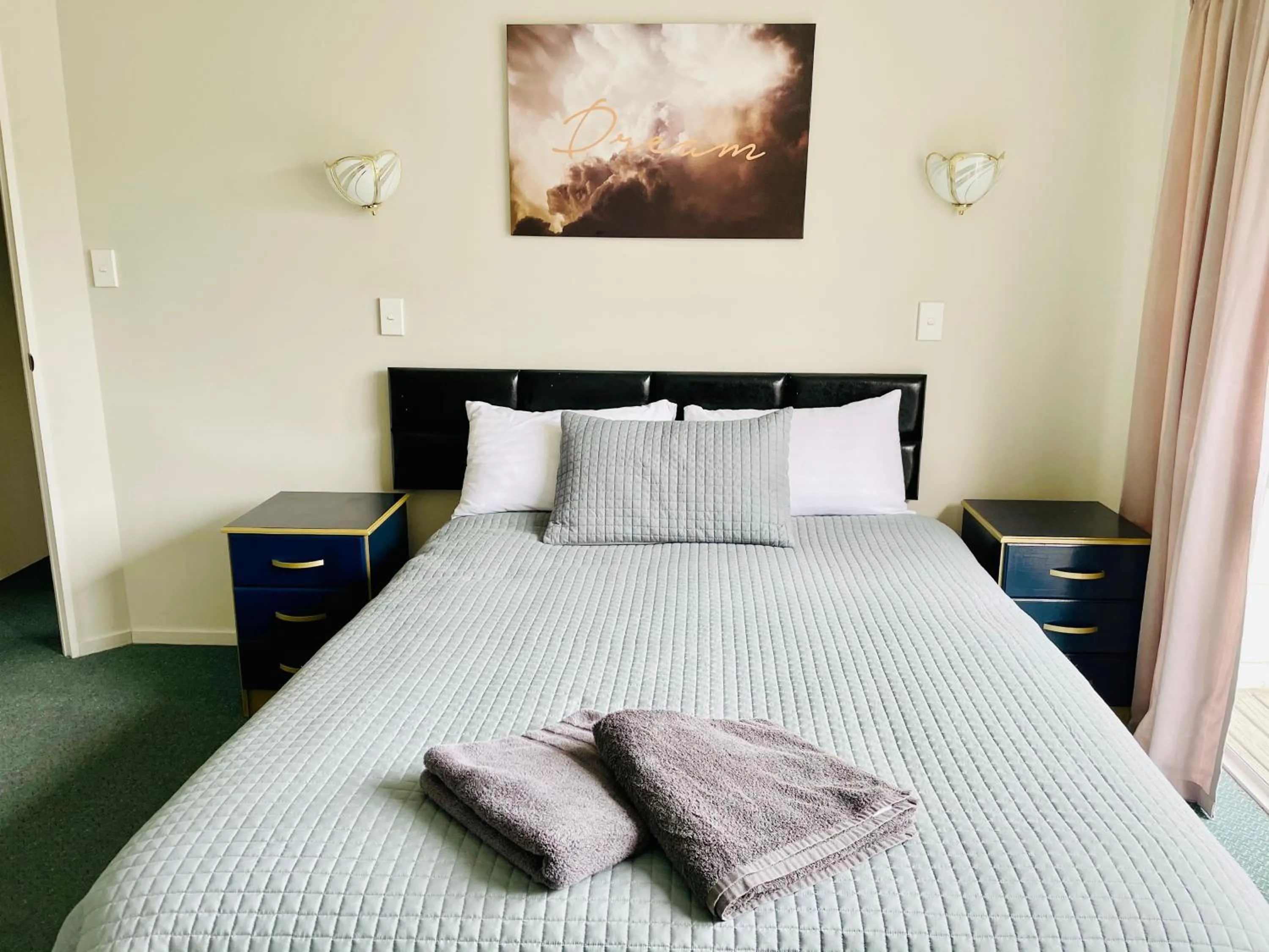 Bed in A1 Kaikoura Motel & Apartment
