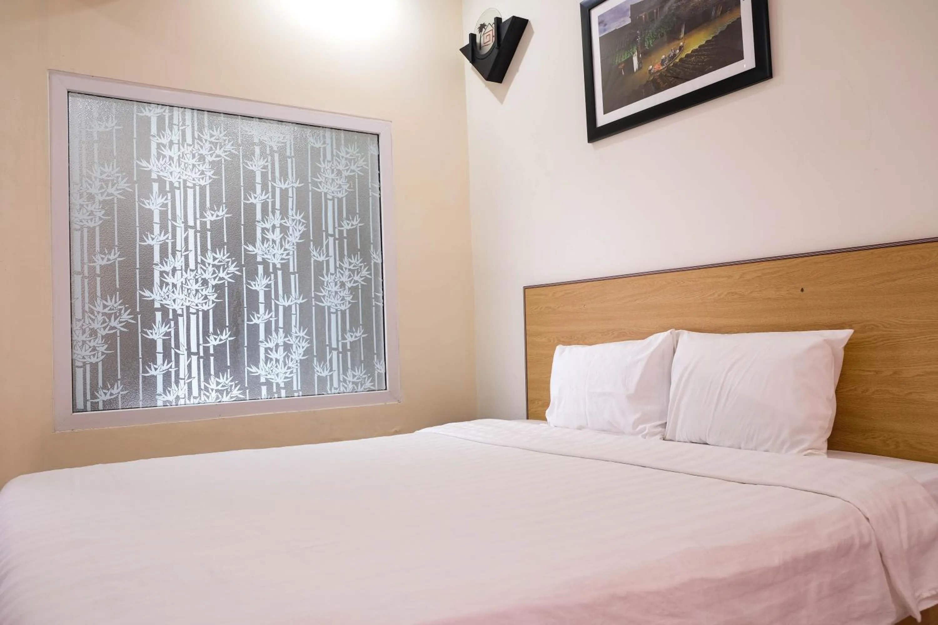 Property building, Bed in Paradise Hotel Hoi An