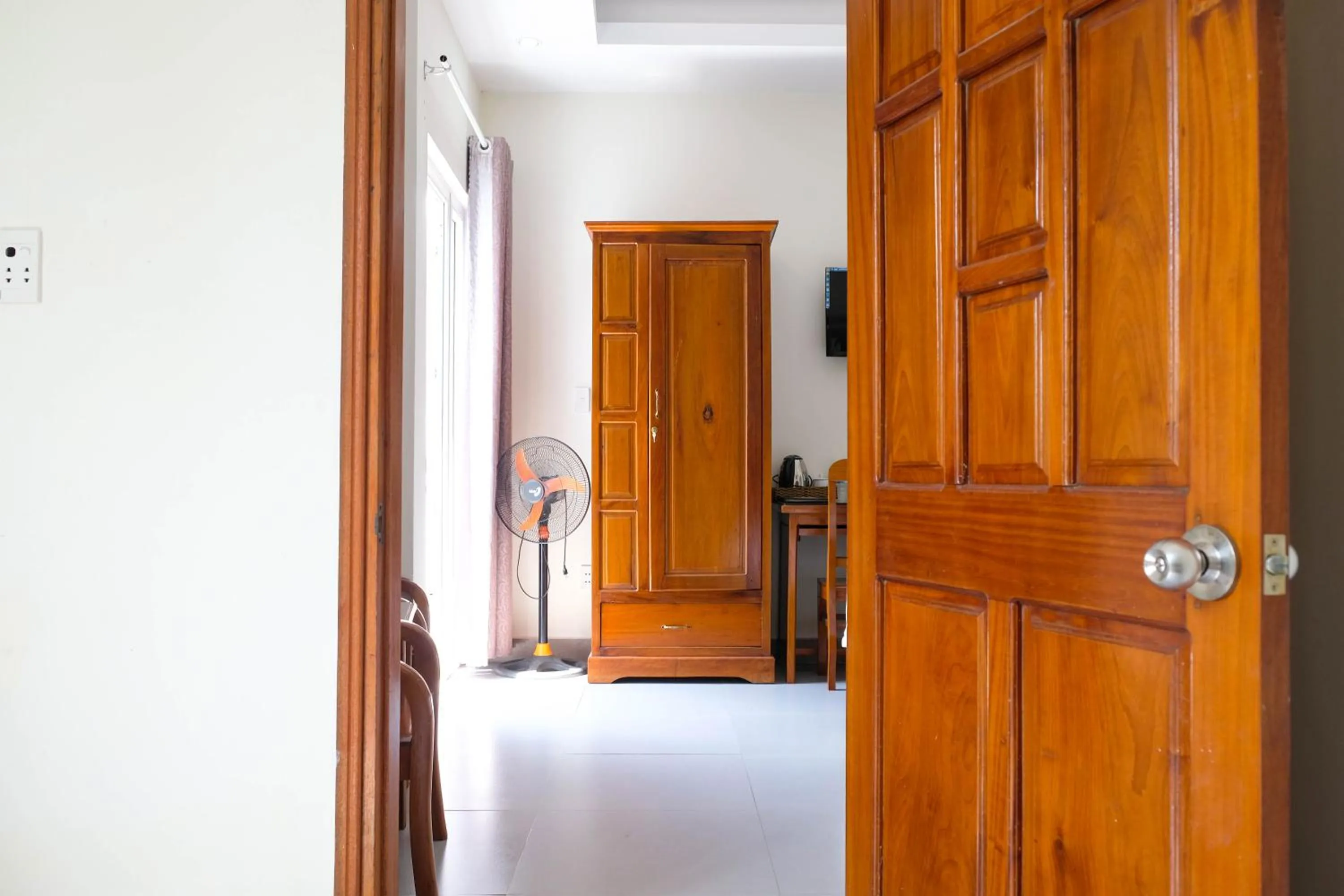 wardrobe in Paradise Hotel Hoi An