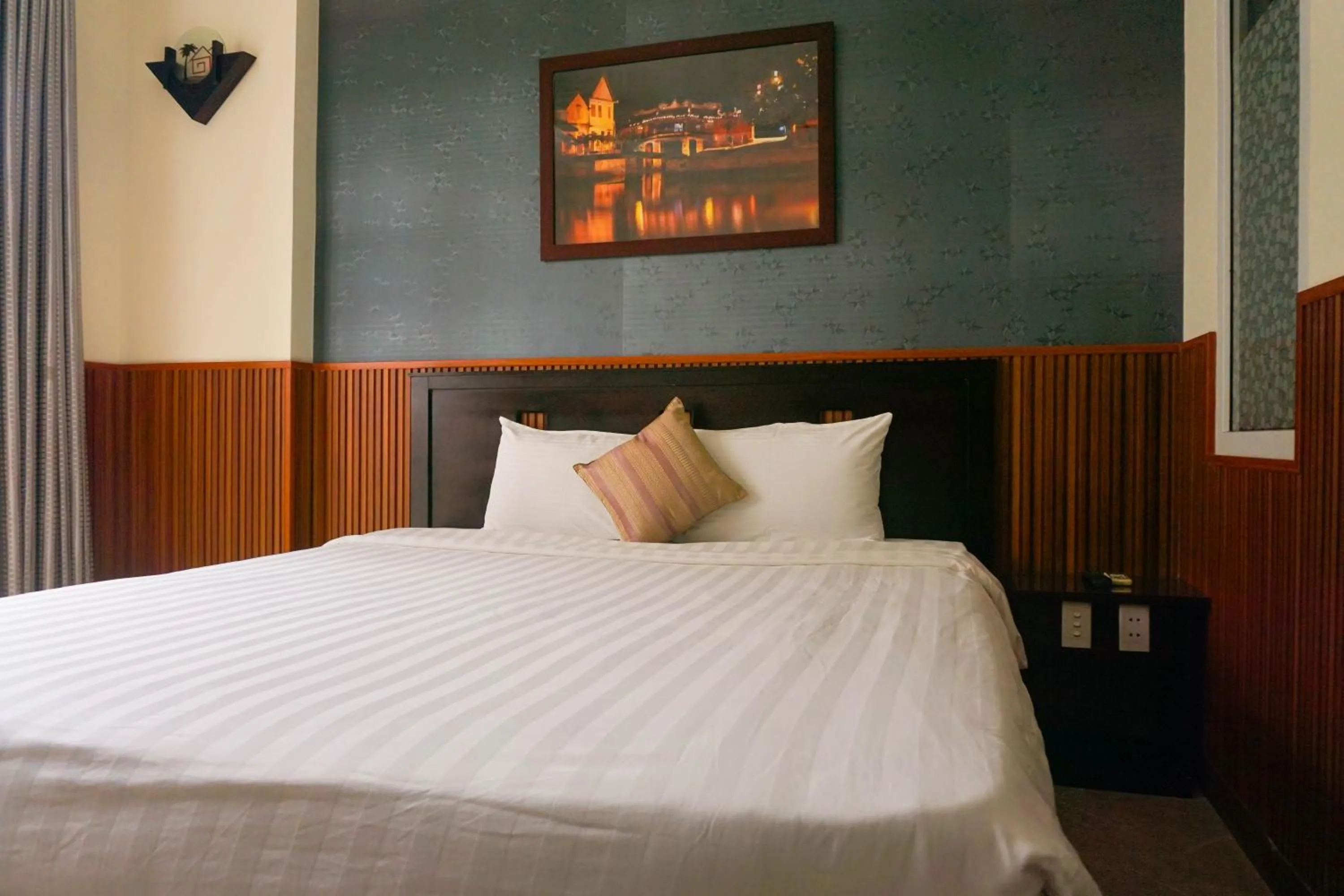 Photo of the whole room, Bed in Paradise Hotel Hoi An