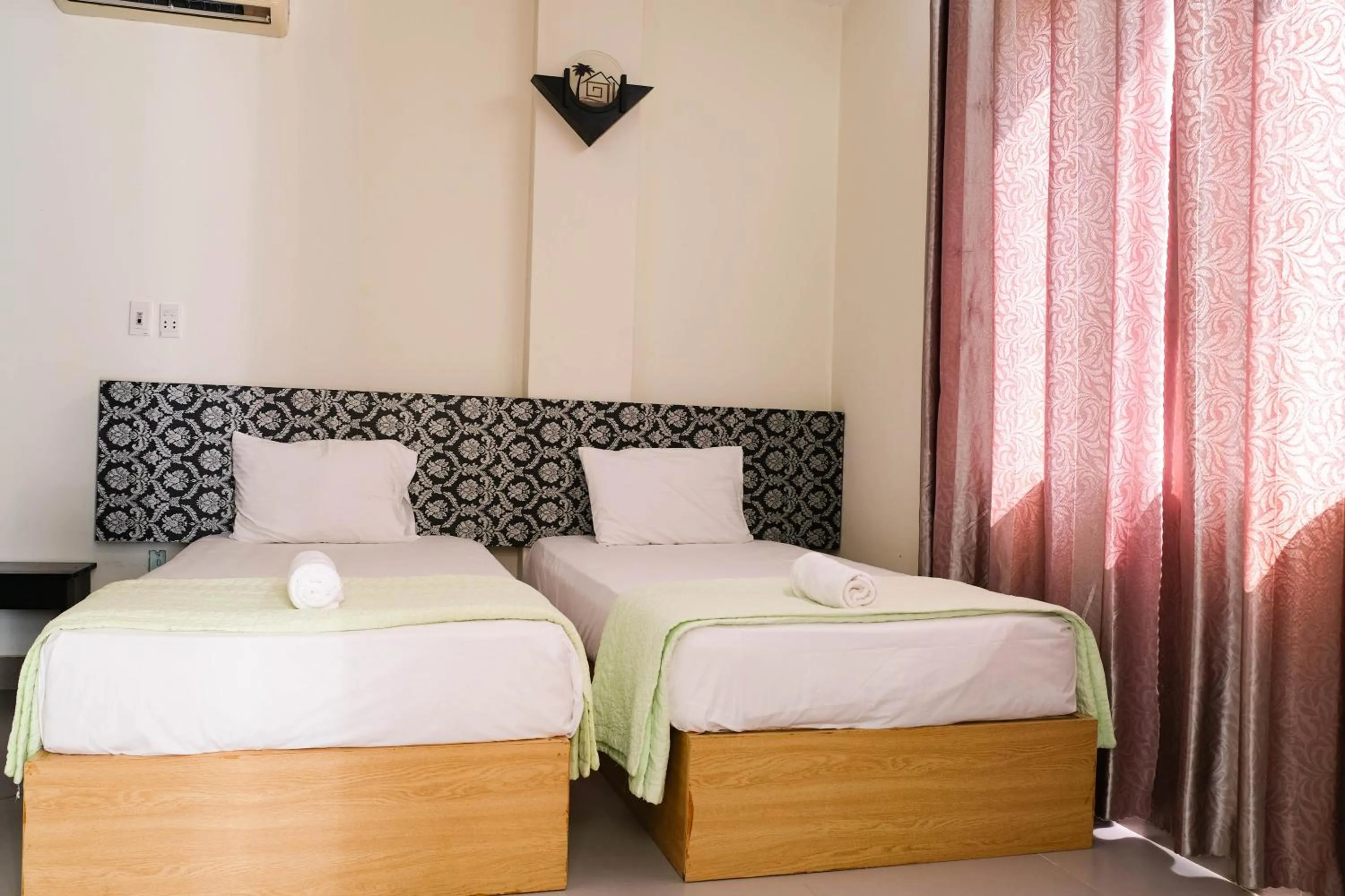 Property building, Bed in Paradise Hotel Hoi An
