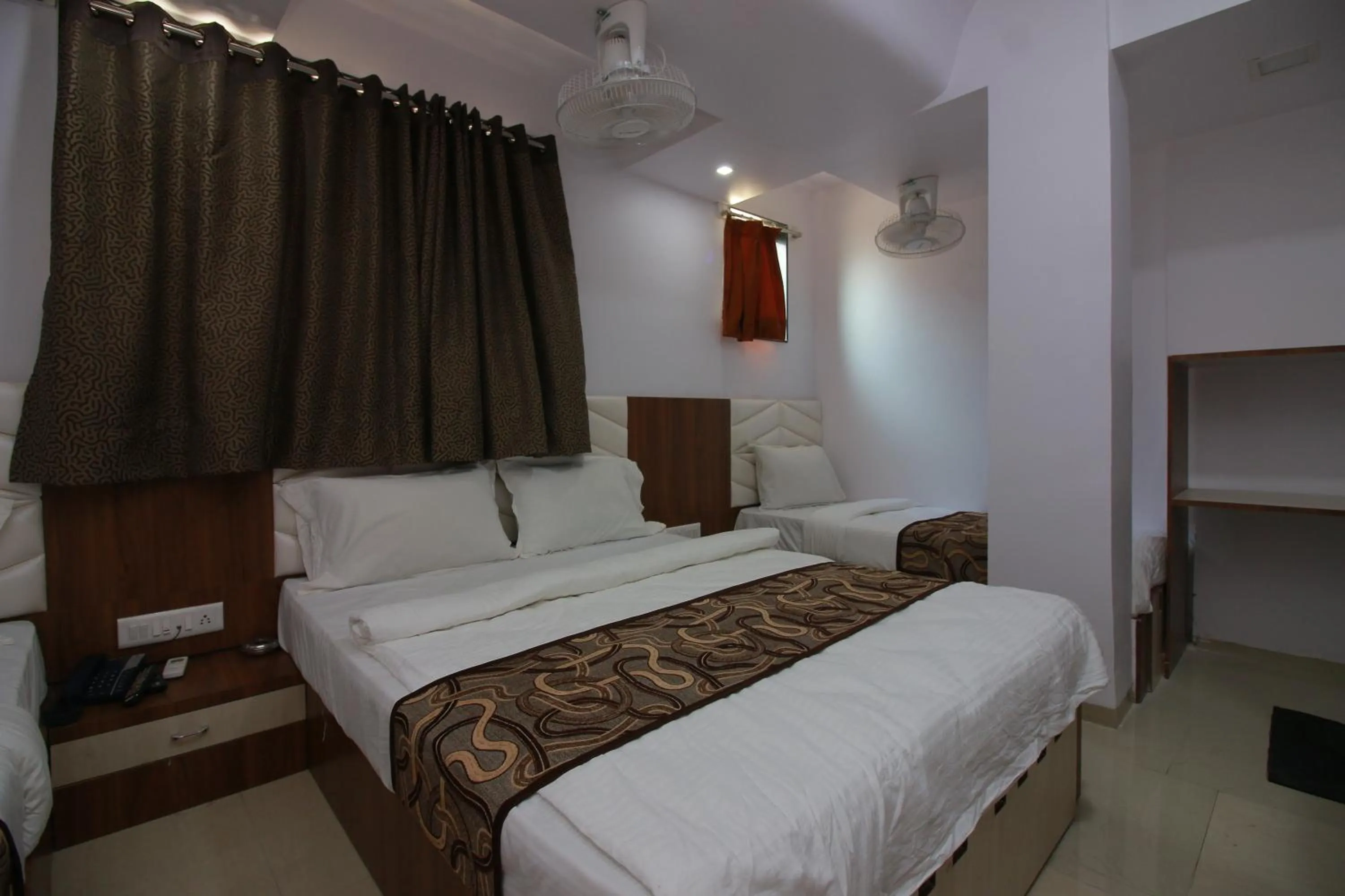 Photo of the whole room, Bed in Hotel Apex