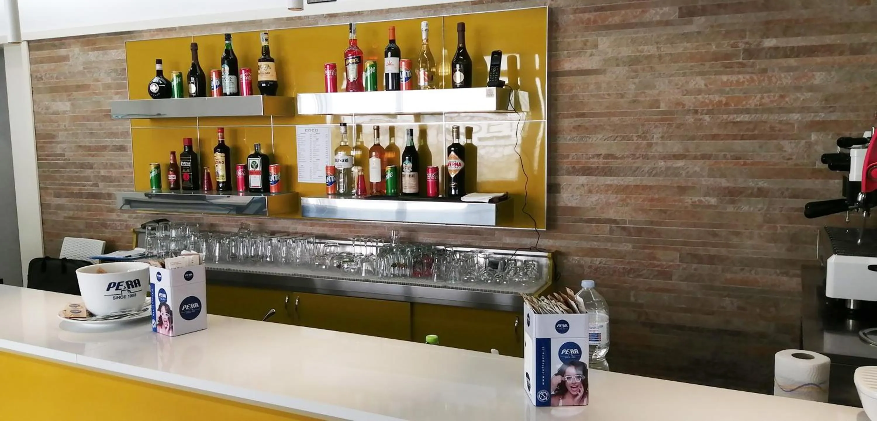 Lounge or bar in HOTEL HOUSE GARGANO