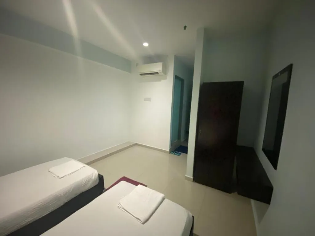 Bedroom, Bed in OYO 90849 Hotel Hanarilla