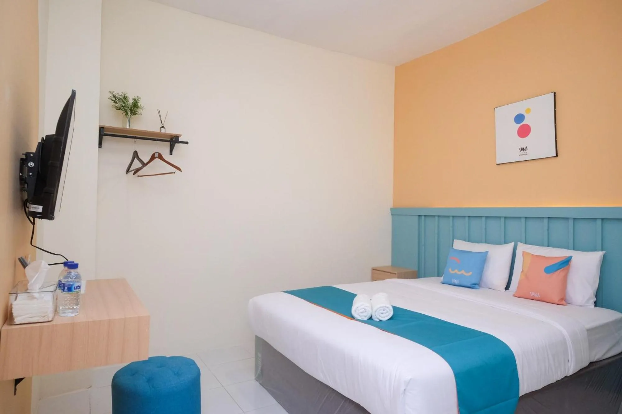 Bed in Sans Hotel City Inn Solo by RedDoorz