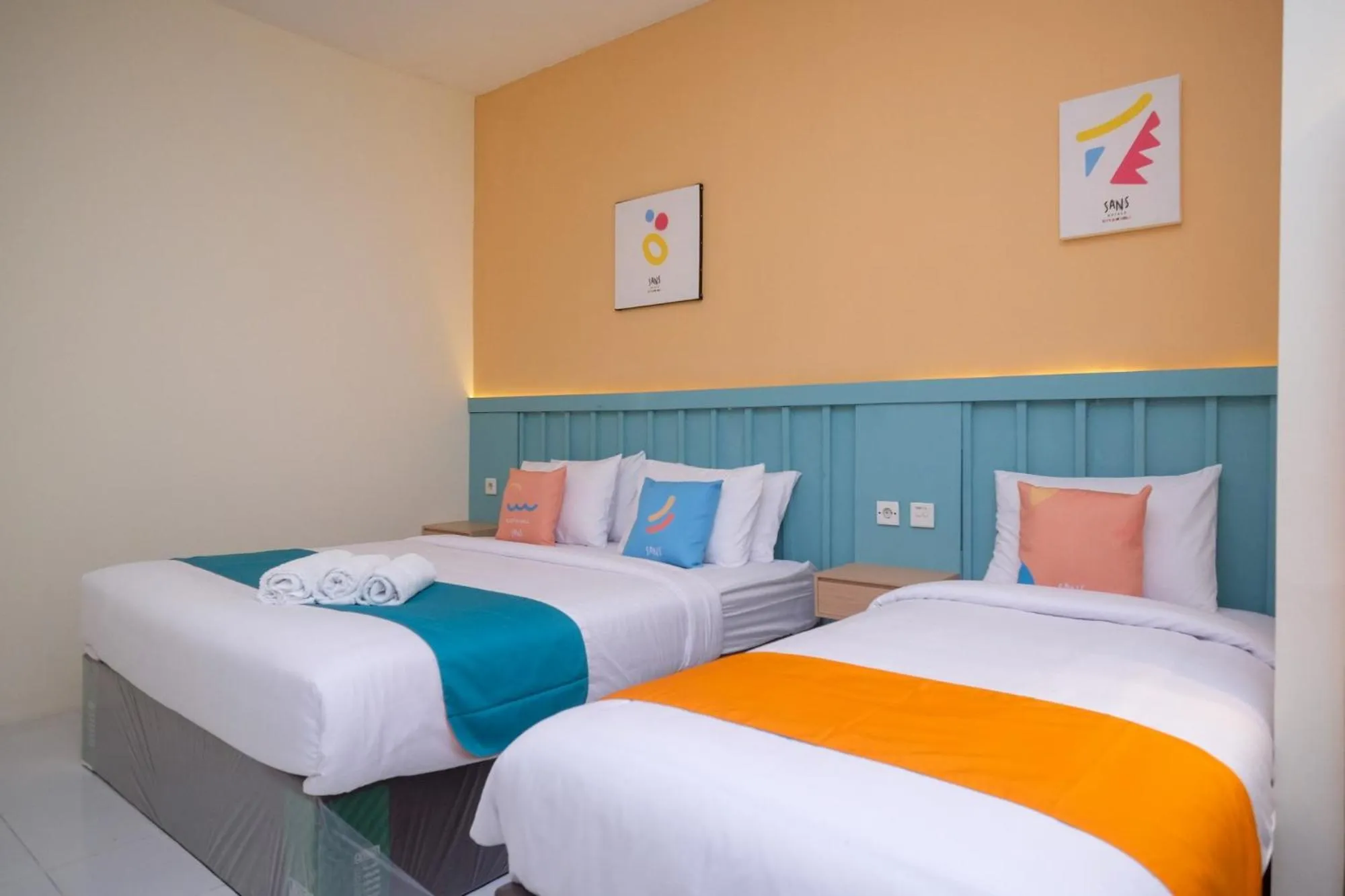 Bed in Sans Hotel City Inn Solo by RedDoorz