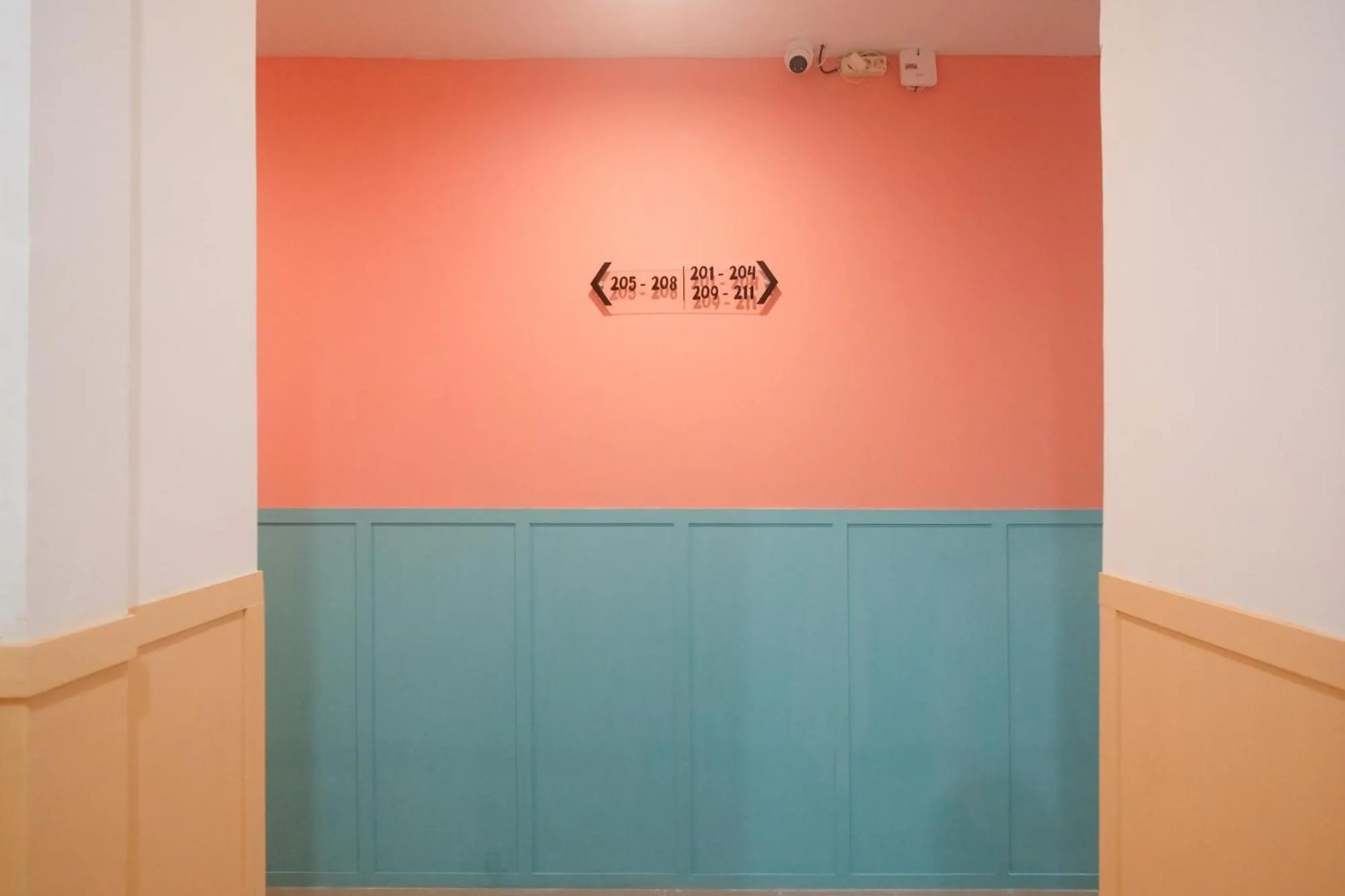 Property building in Sans Hotel City Inn Solo by RedDoorz