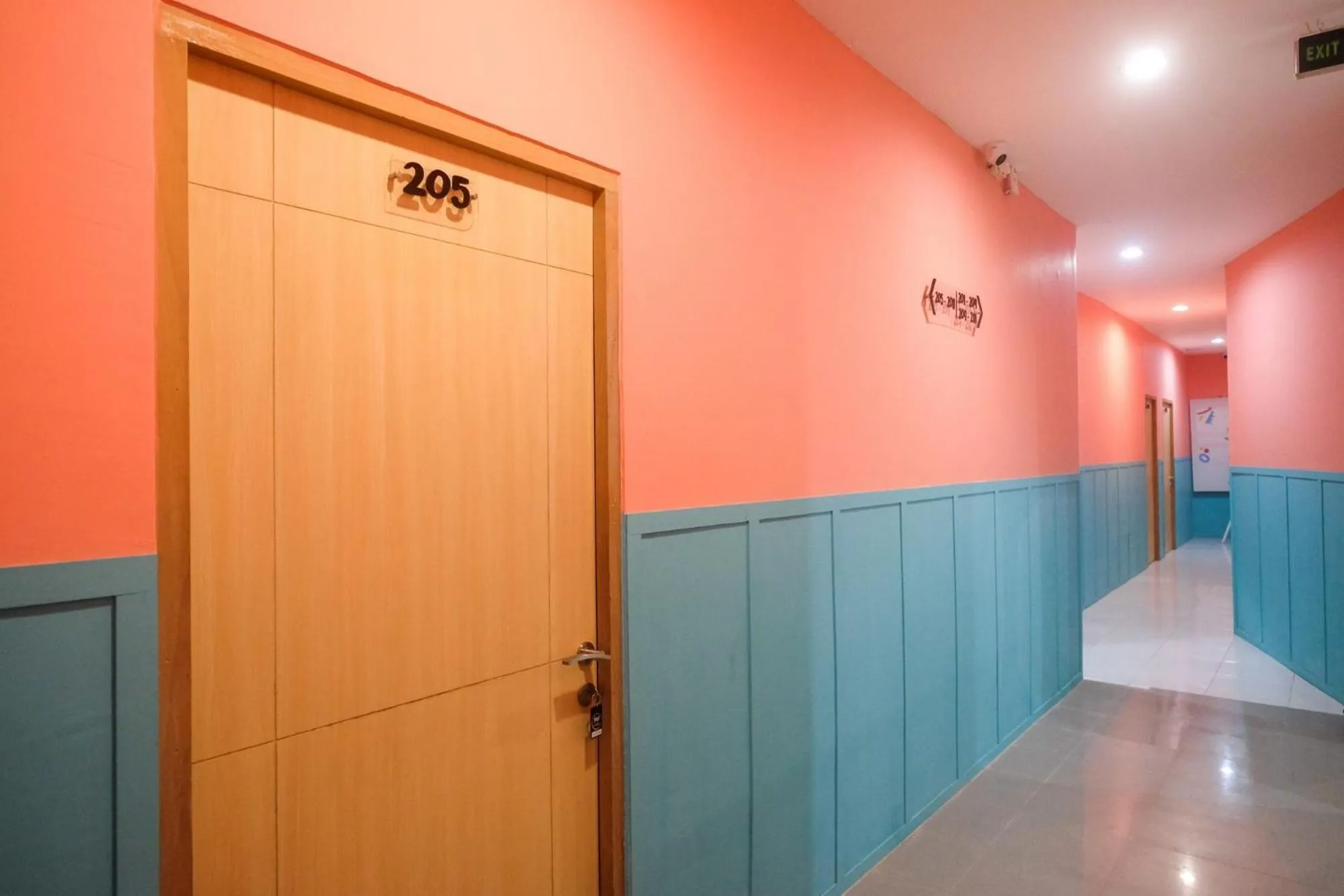 Property building in Sans Hotel City Inn Solo by RedDoorz