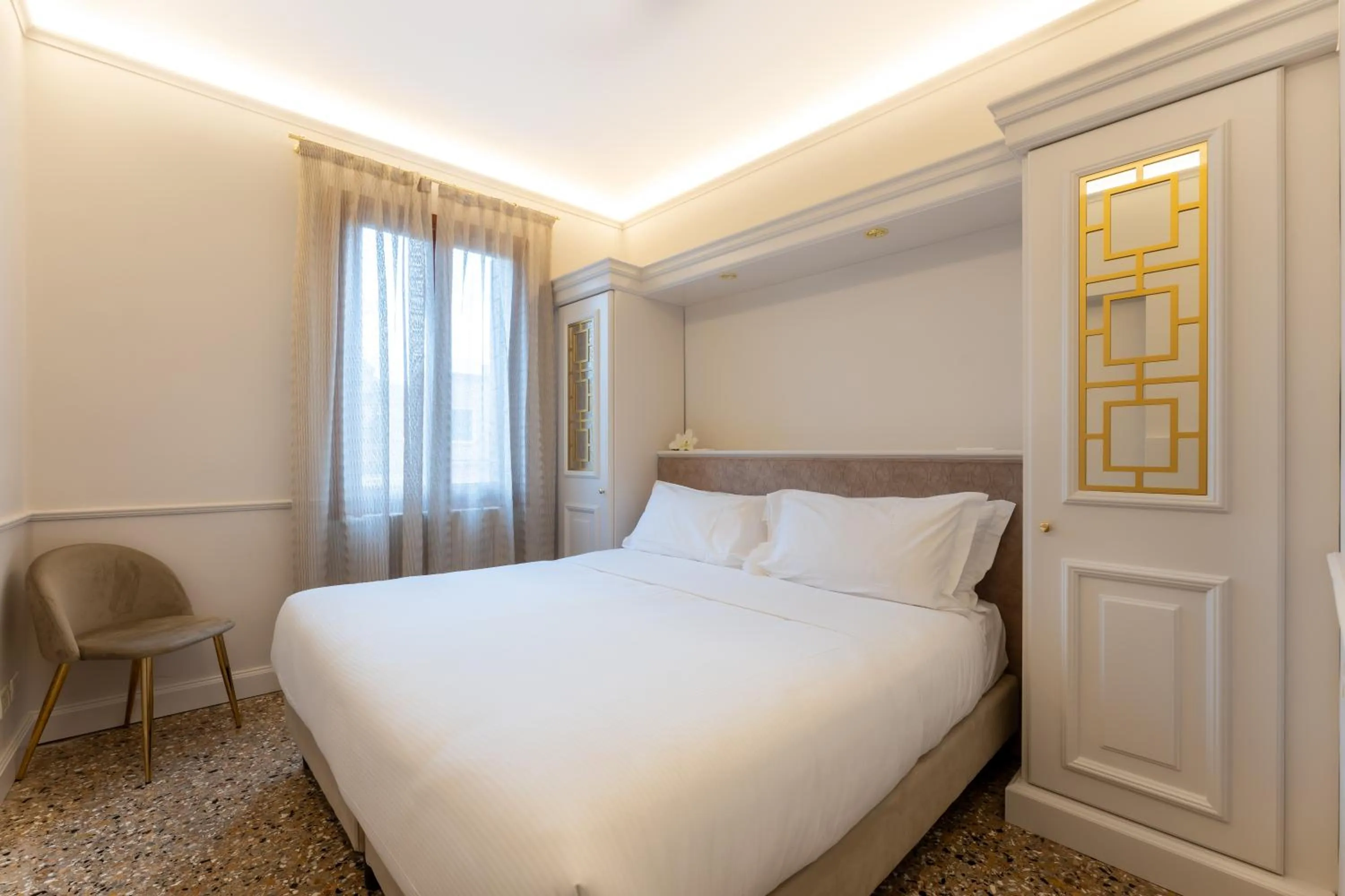 Photo of the whole room, Bed in San Vio Palace Luxury Apartments
