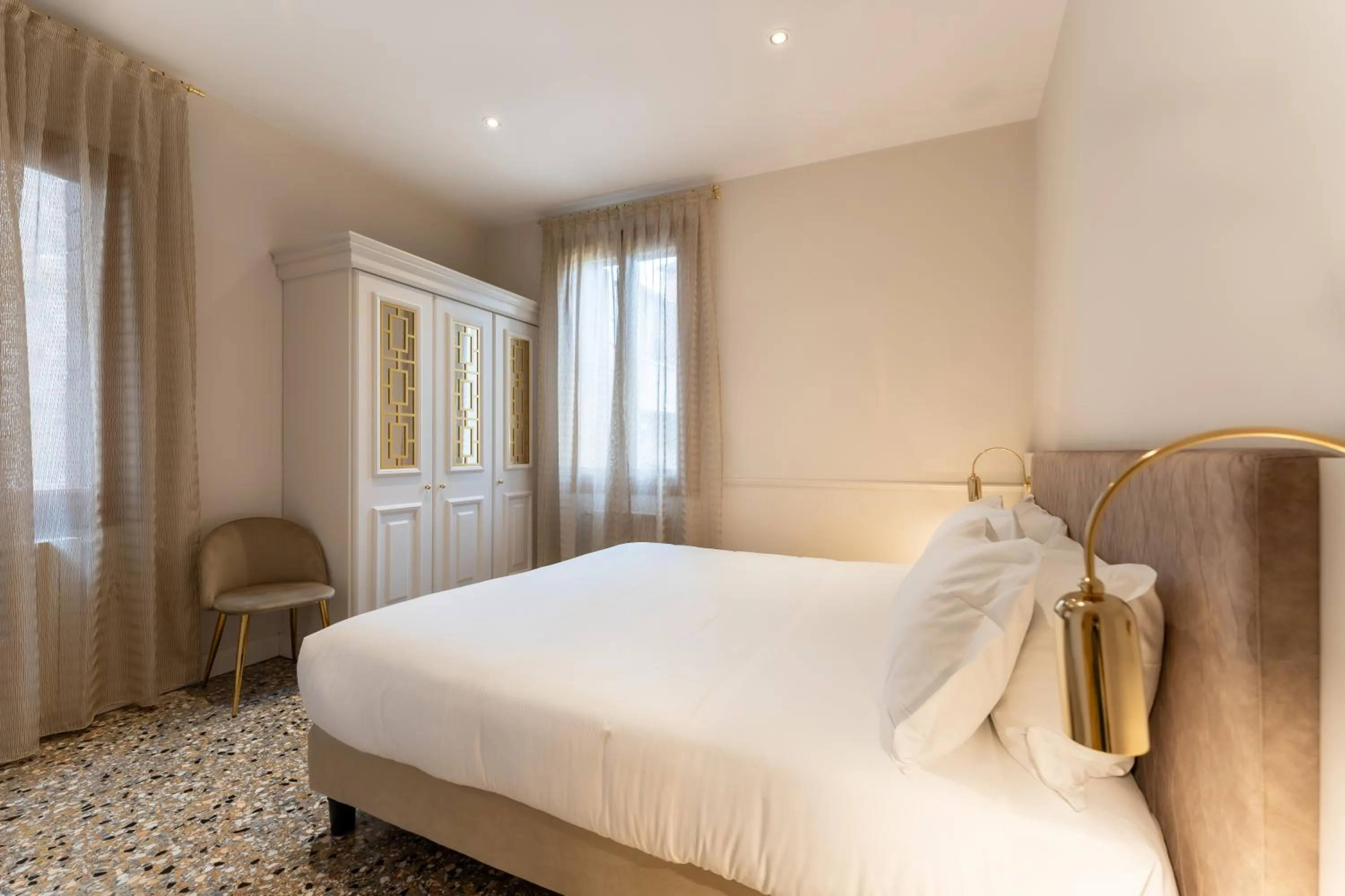 Photo of the whole room, Bed in San Vio Palace Luxury Apartments
