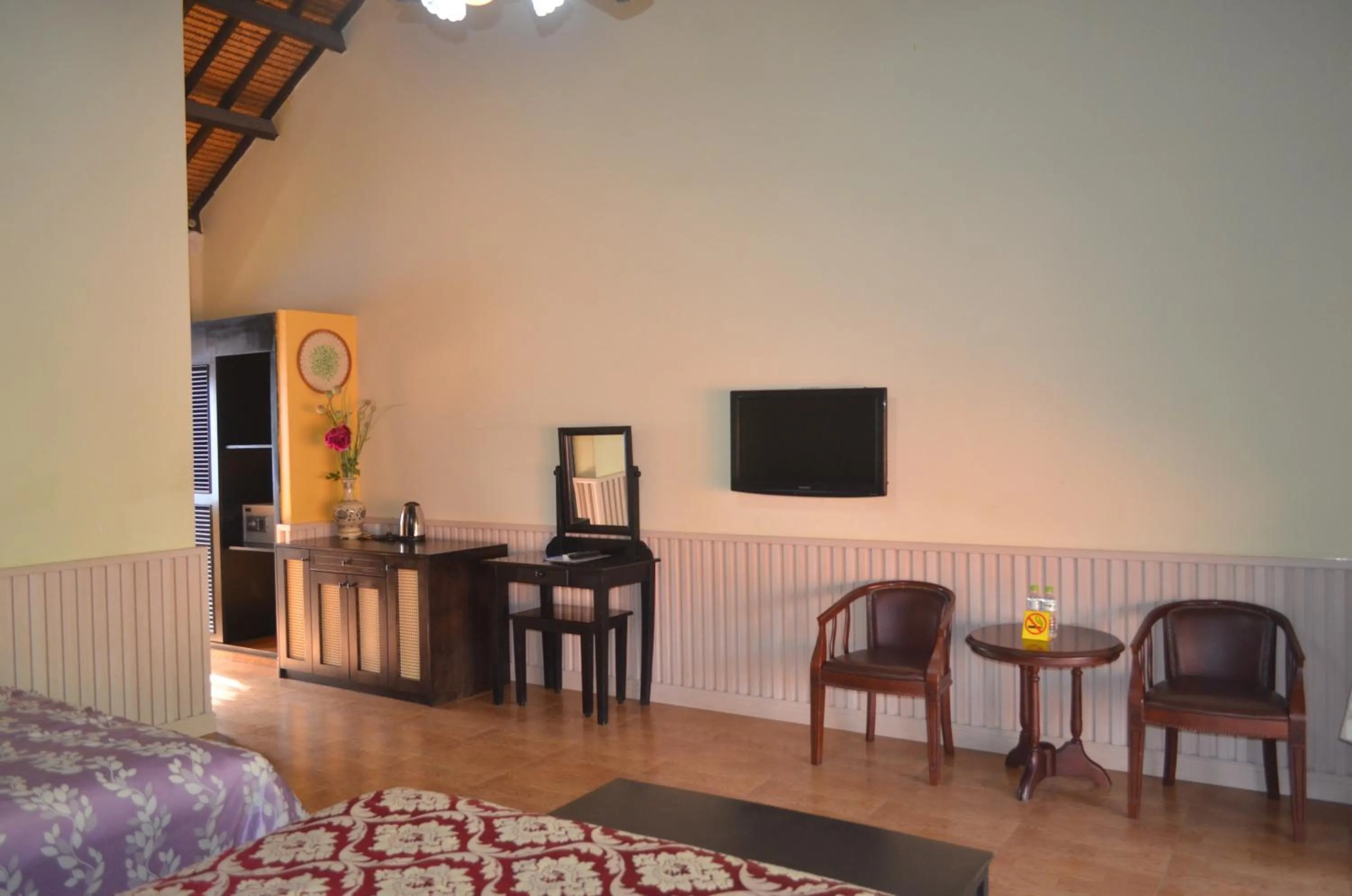 Bedroom, Bed in Rang Garden Beach Side