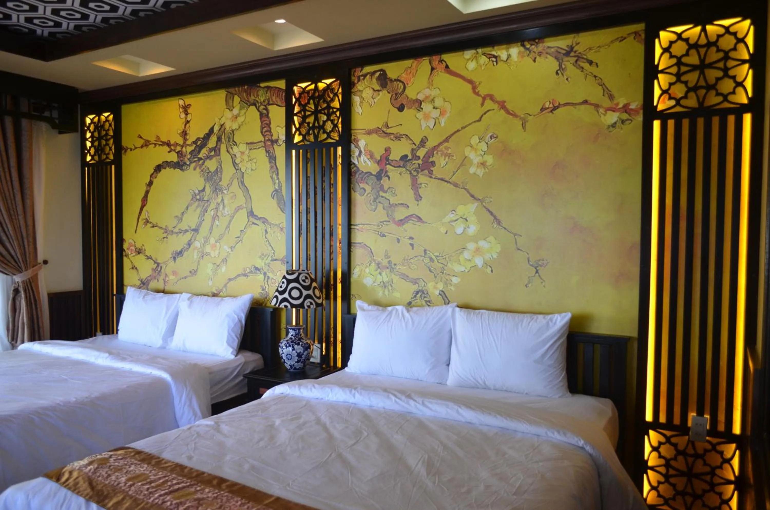 Bedroom, Bed in Rang Garden Beach Side