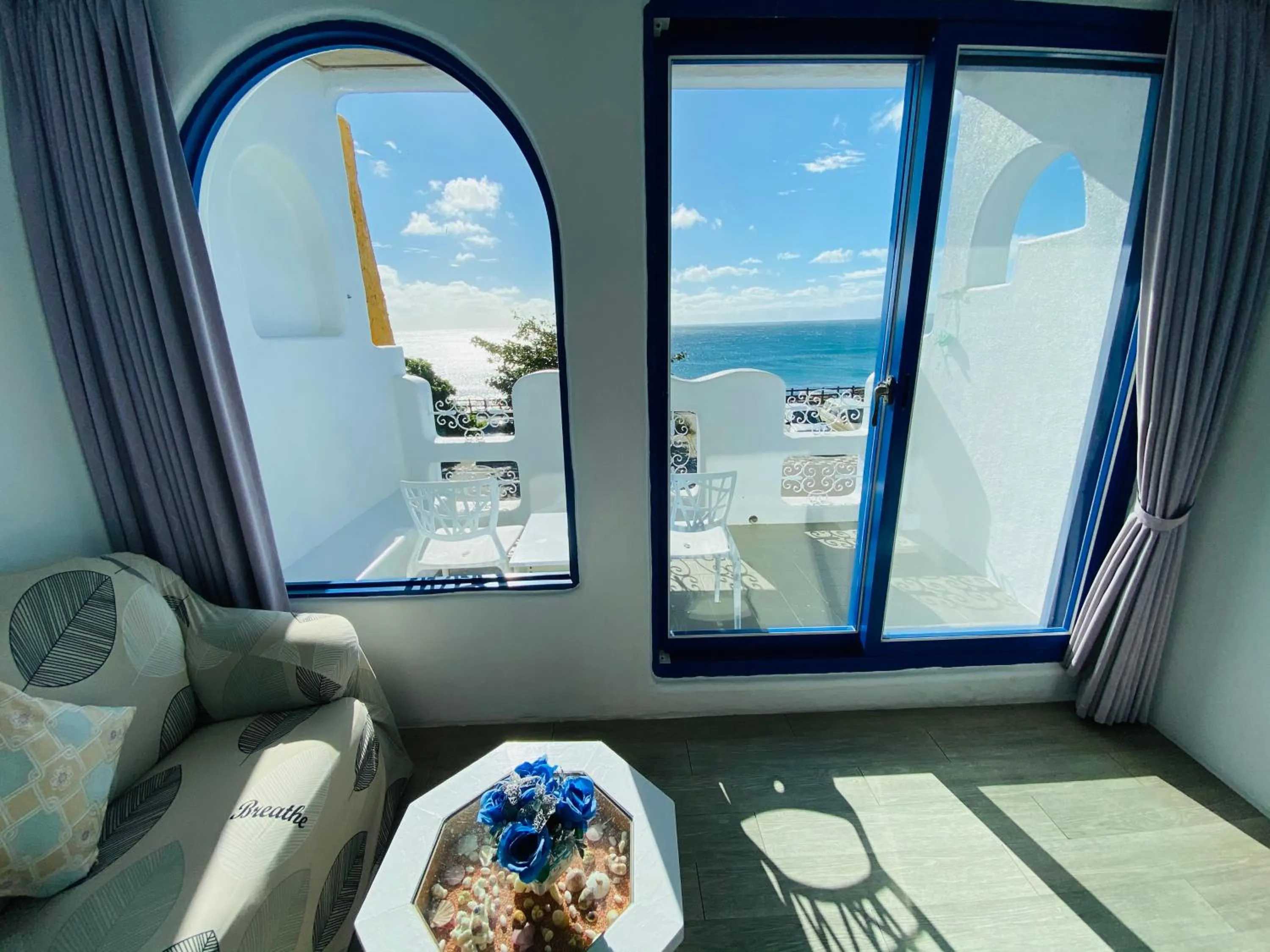 Balcony/Terrace in Seyan Inn