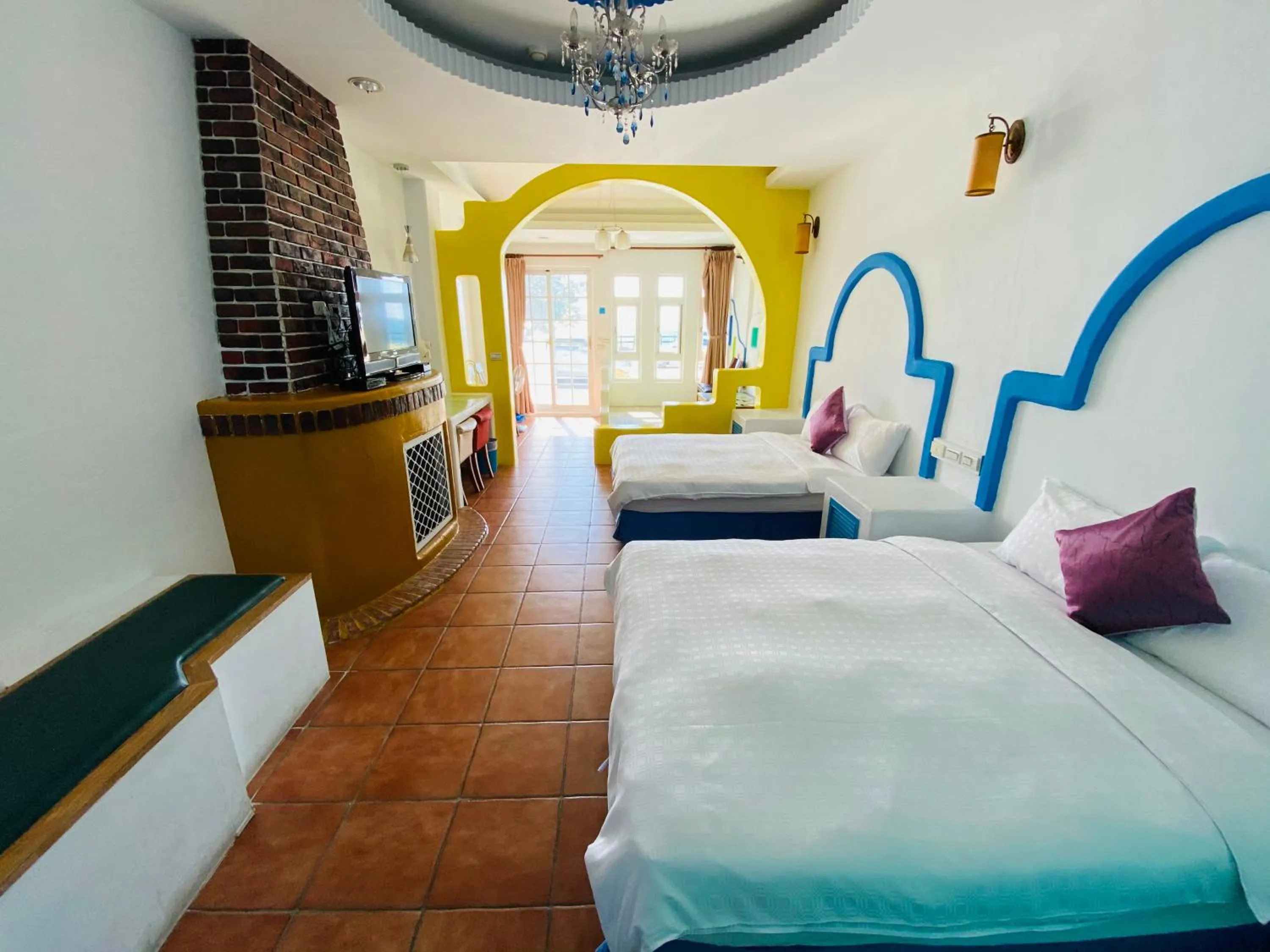 Photo of the whole room, Bed in Seyan Inn