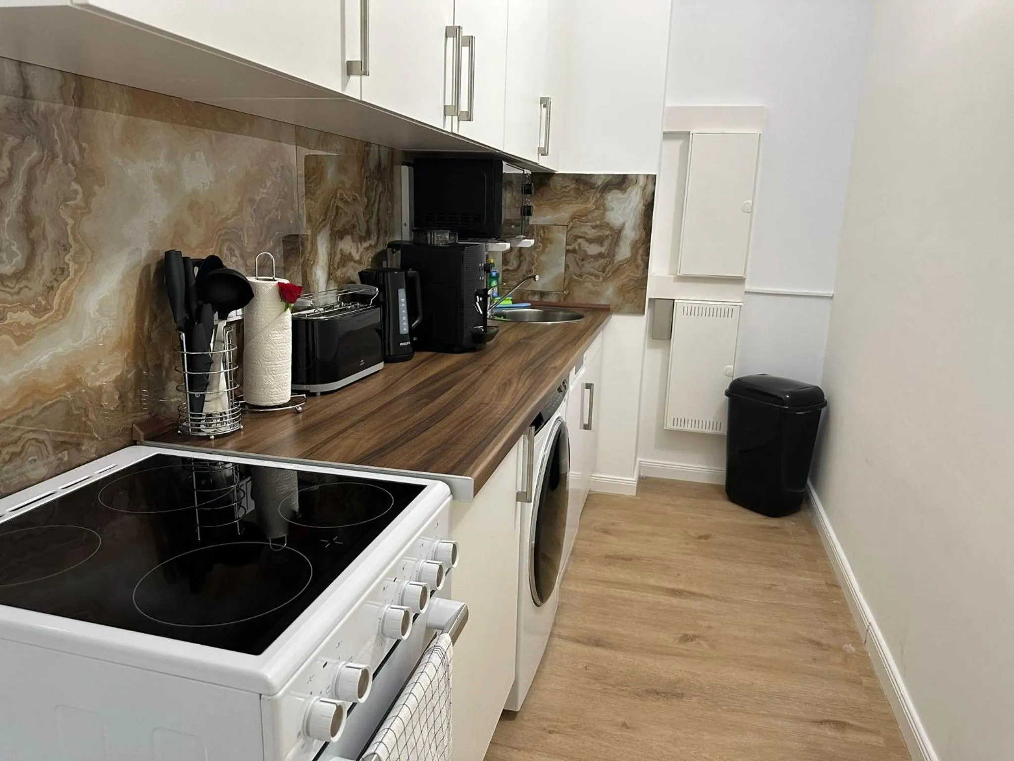 kitchen in Ferienwohnung im Hamburger Straße-2