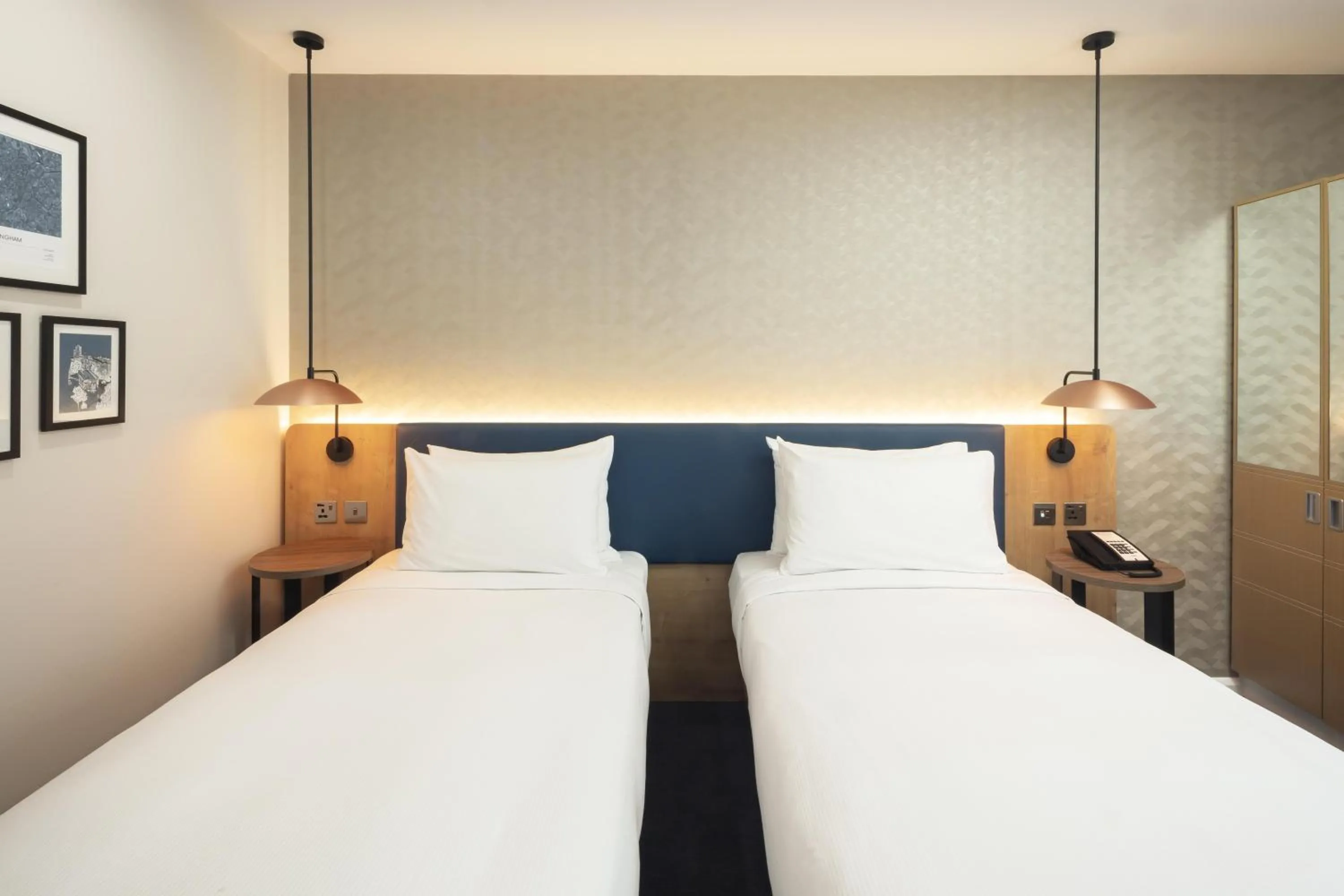 Bed in Hilton Garden Inn Glasgow City Centre