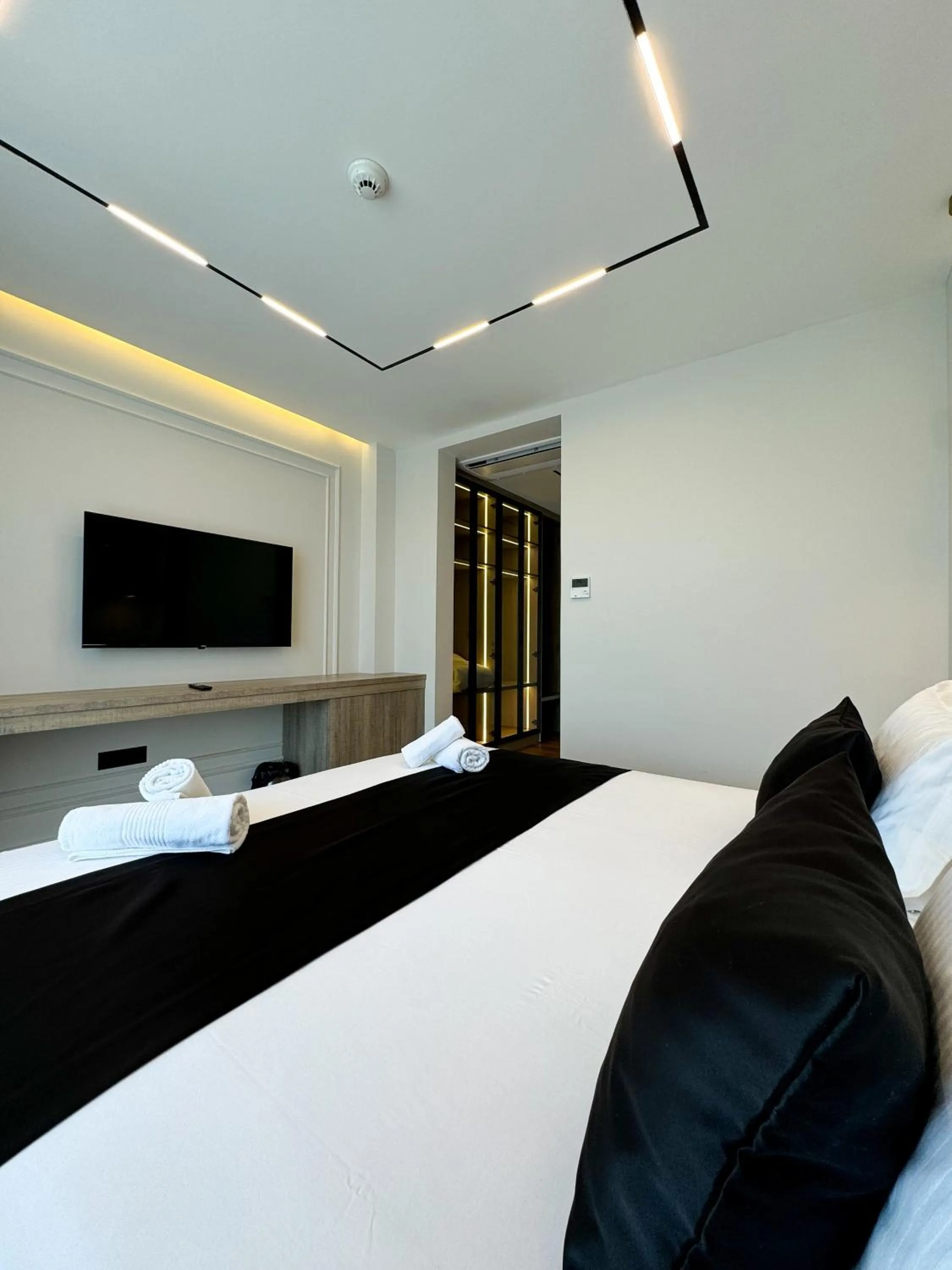 Double Room in Hotel Teuta