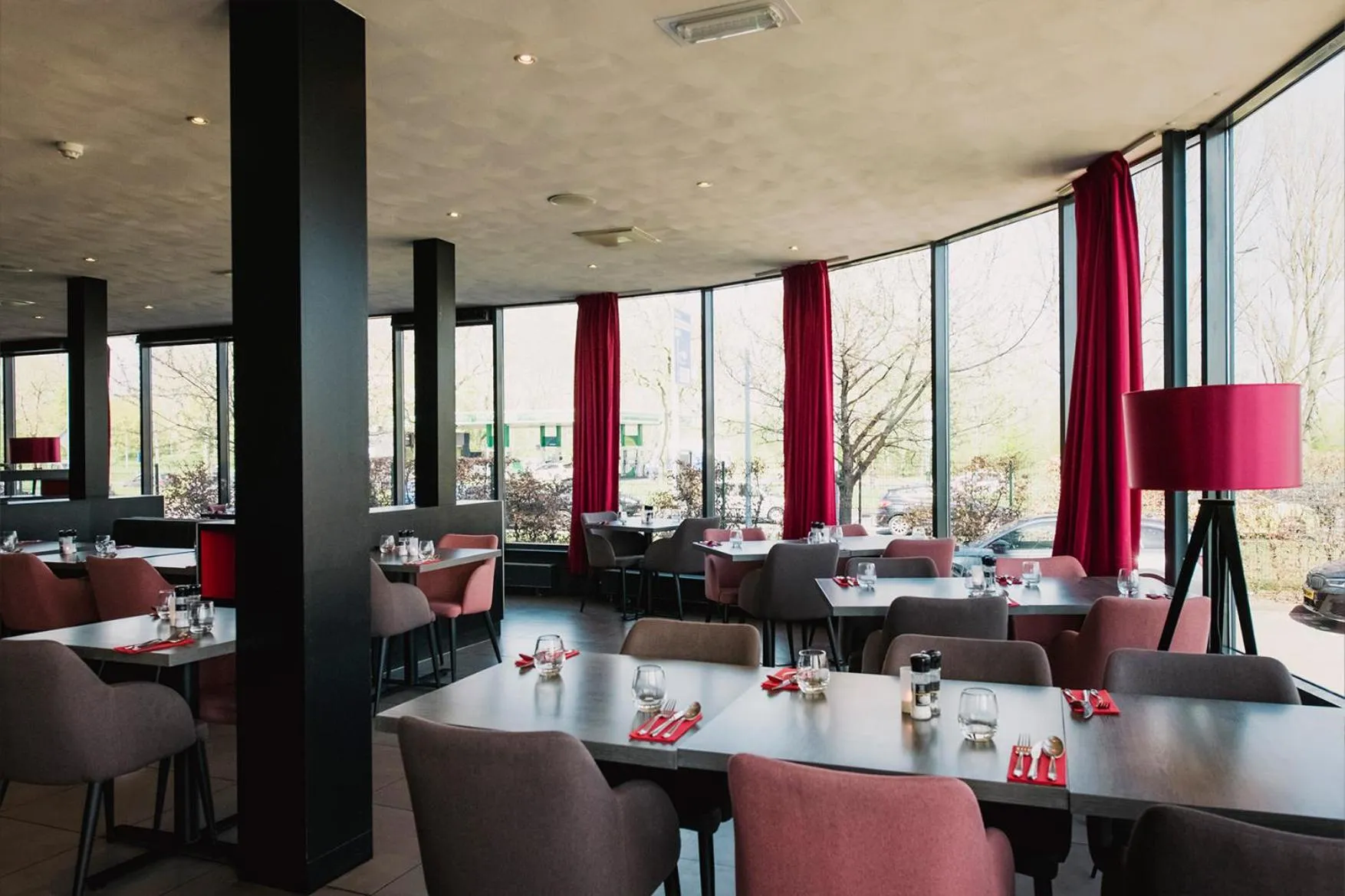 Restaurant/places to eat in Bastion Hotel Rotterdam Zuid