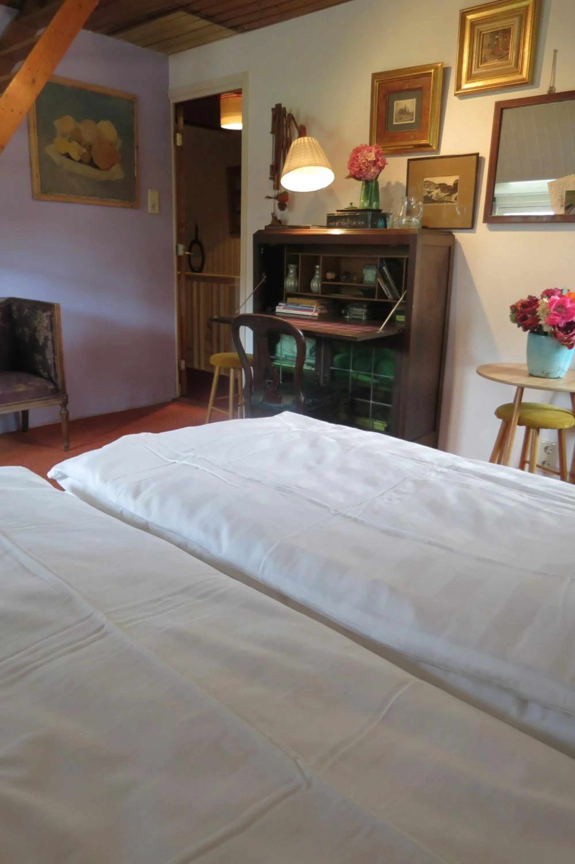 Bed in Villa Zomerdijk