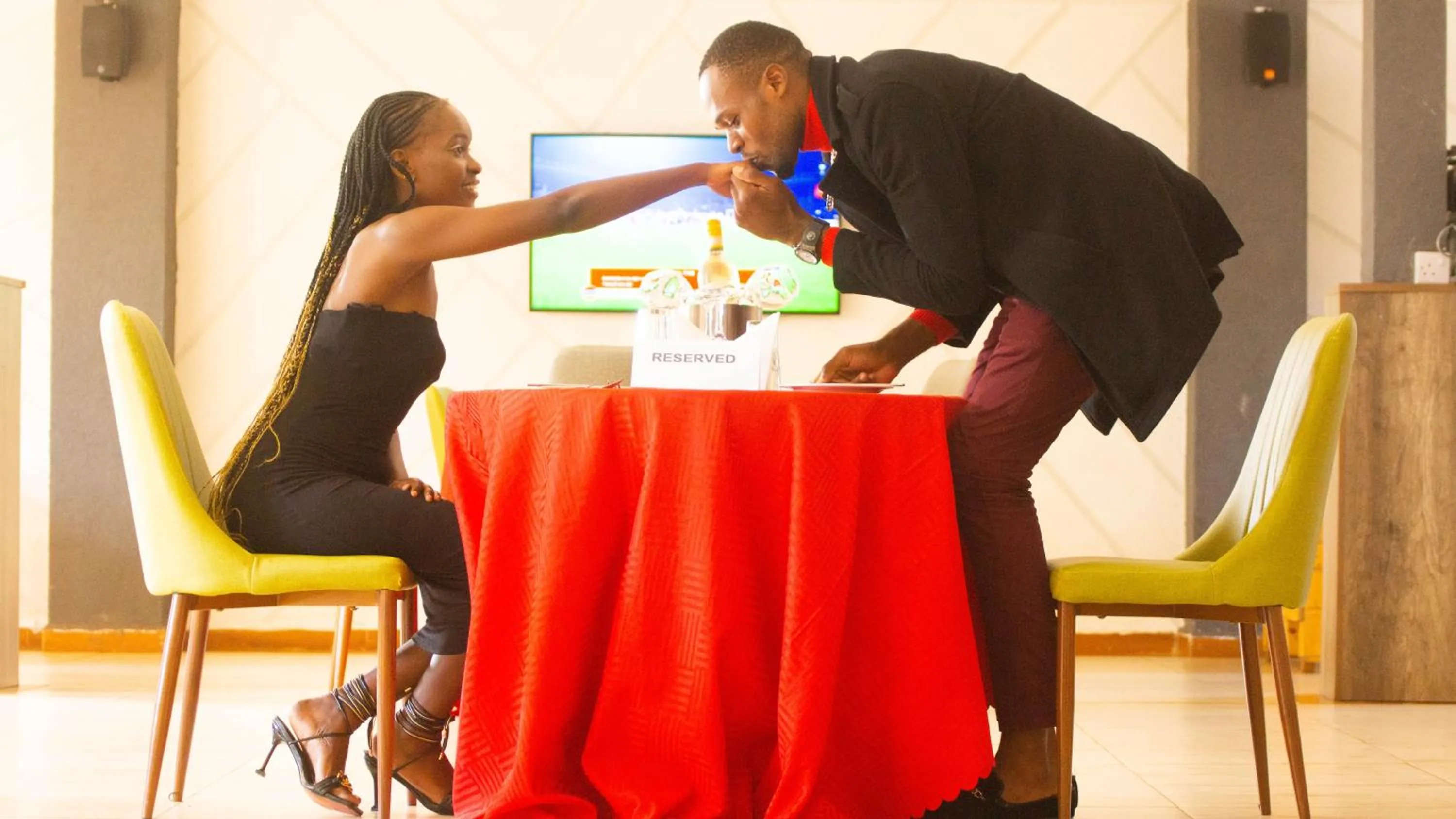 Restaurant/places to eat in The Candela Hotel