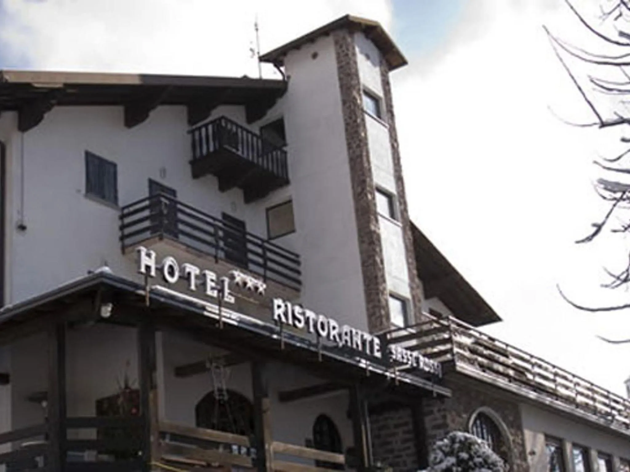 Hotel Ristorante Sassi Rossi