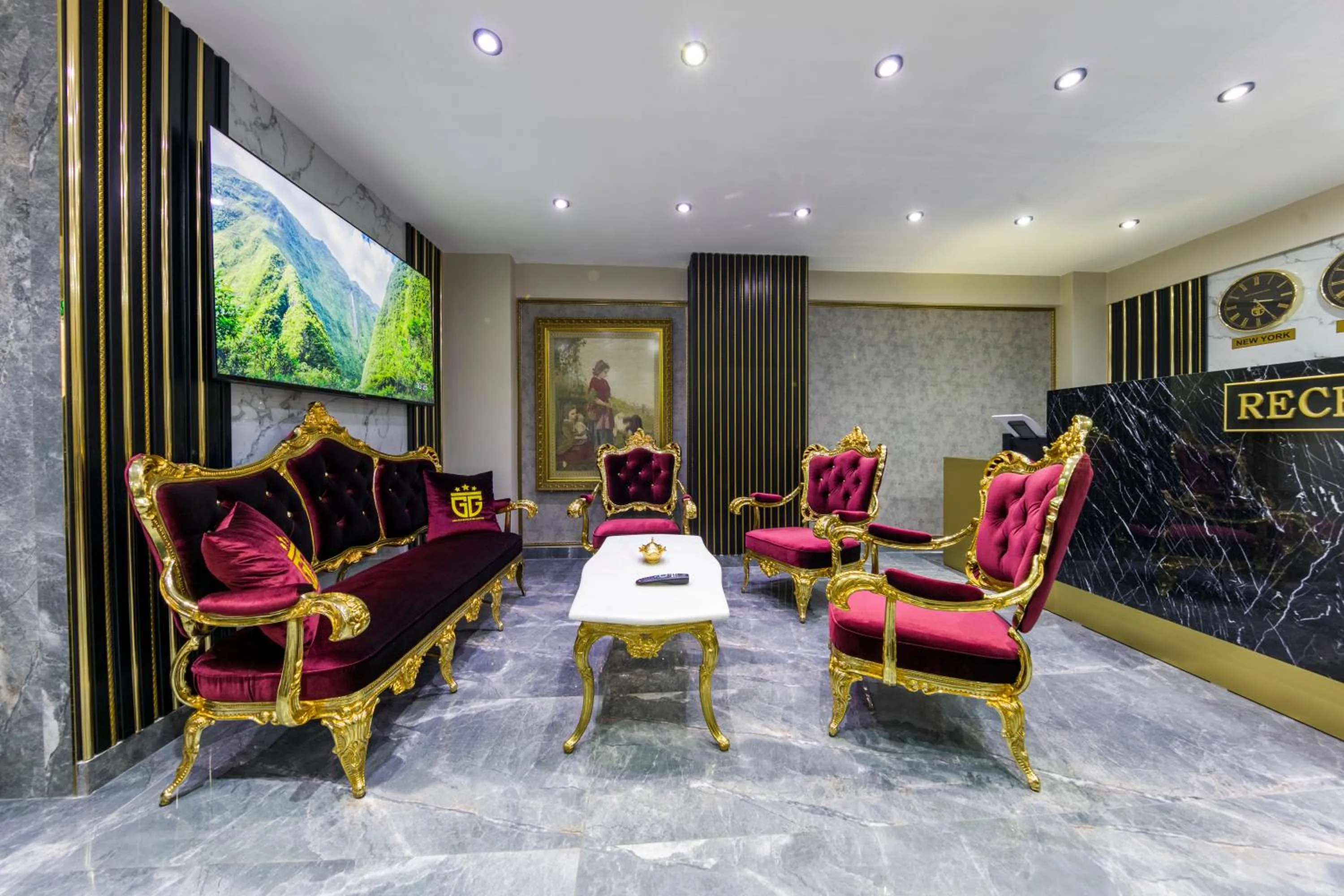 Lobby or reception in Golden Bazaar hotel