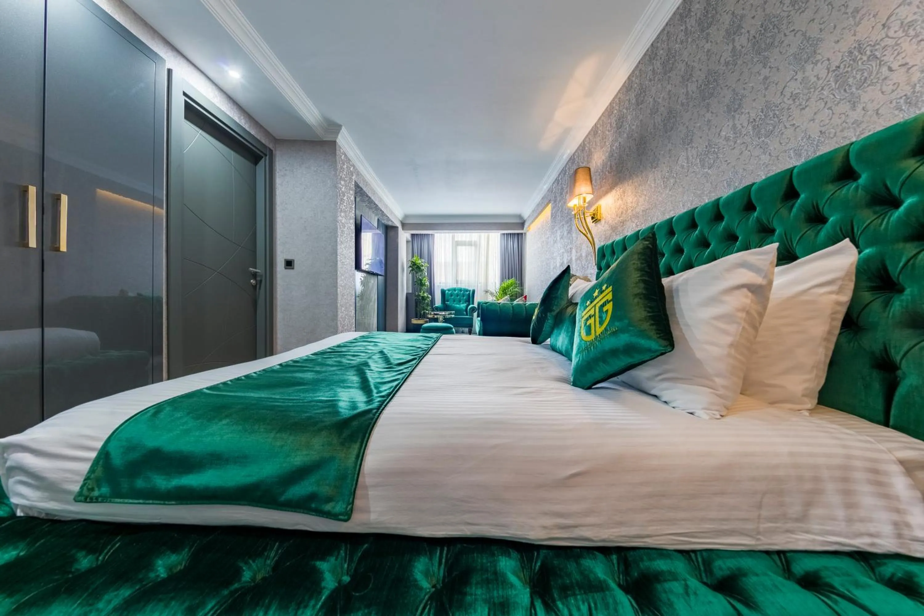 Massage, Bed in Golden Bazaar hotel