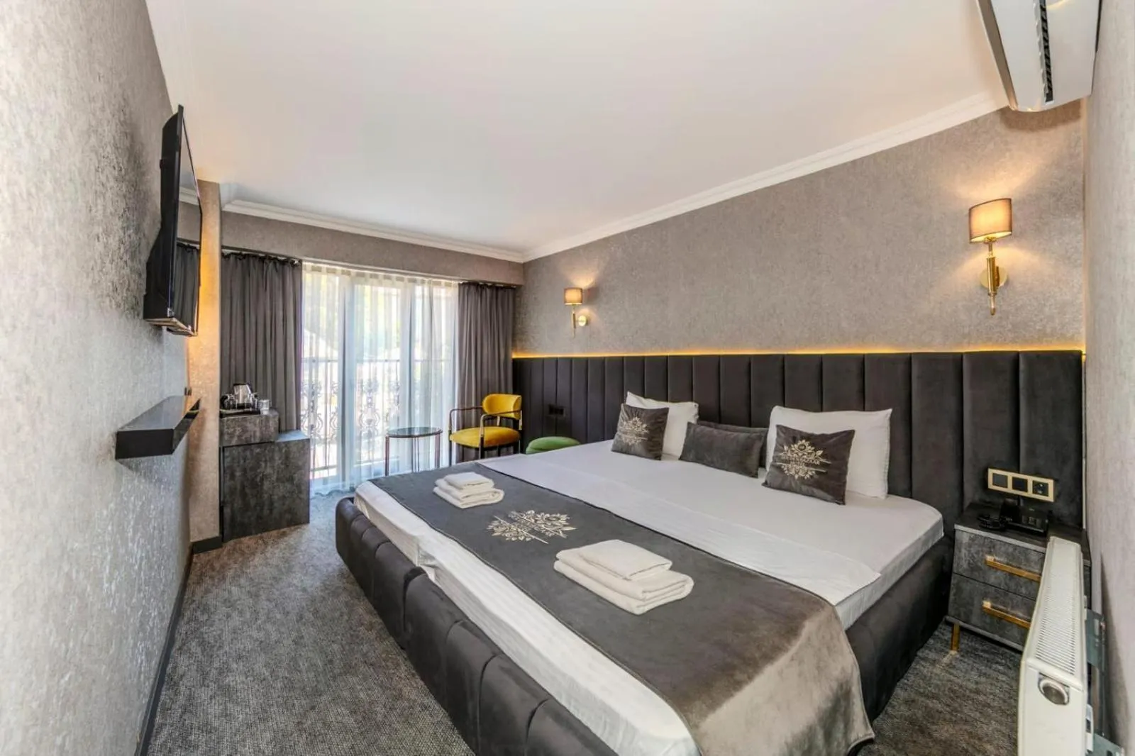 Bed in Golden Bazaar hotel