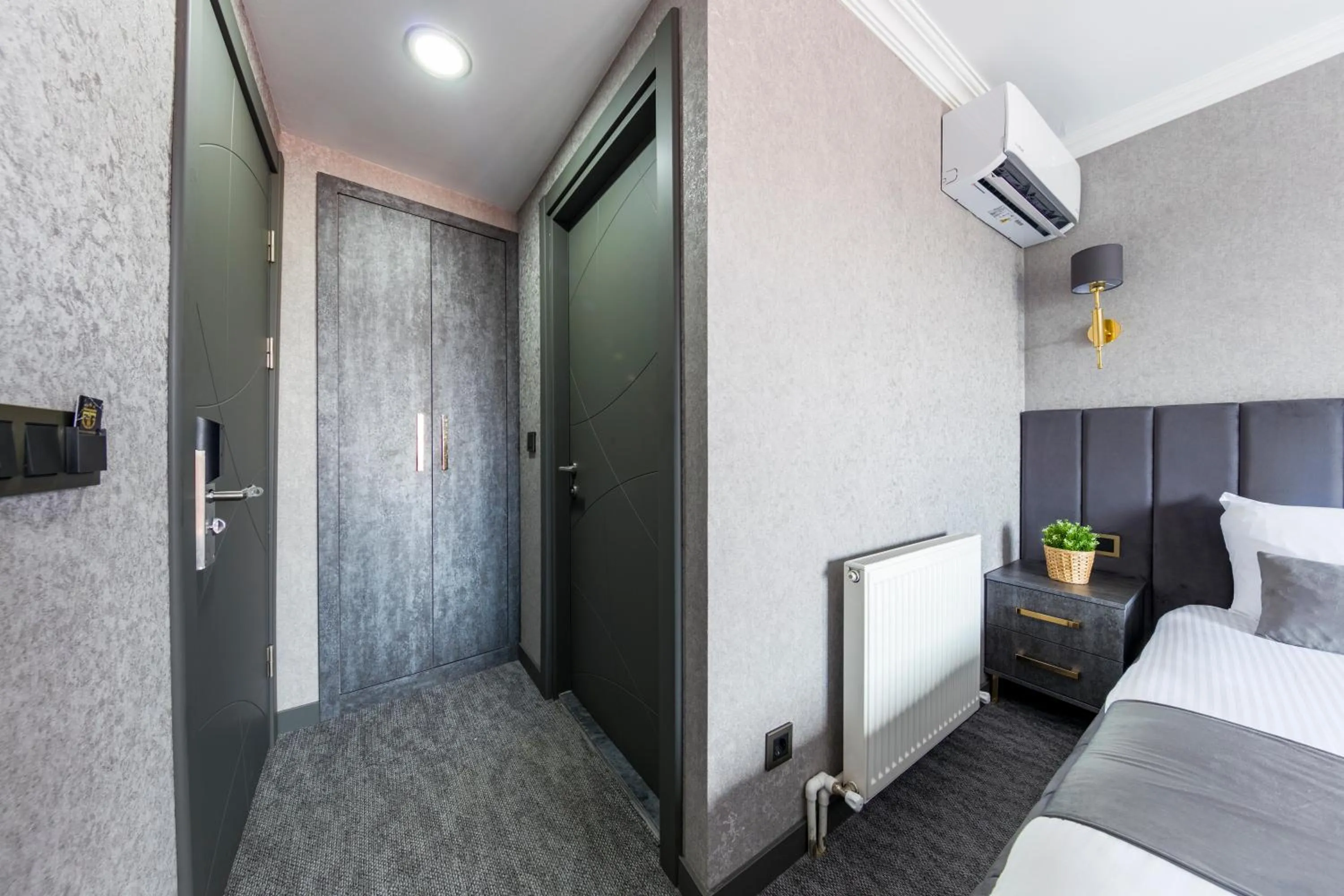 Decorative detail, Bed in Golden Bazaar hotel