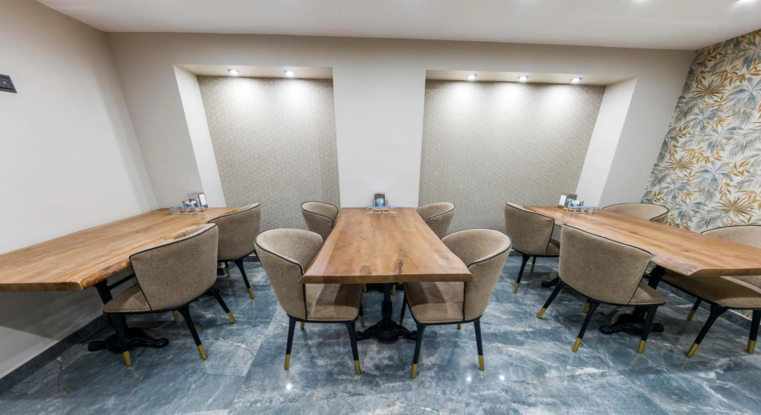 Dining area in Golden Bazaar hotel