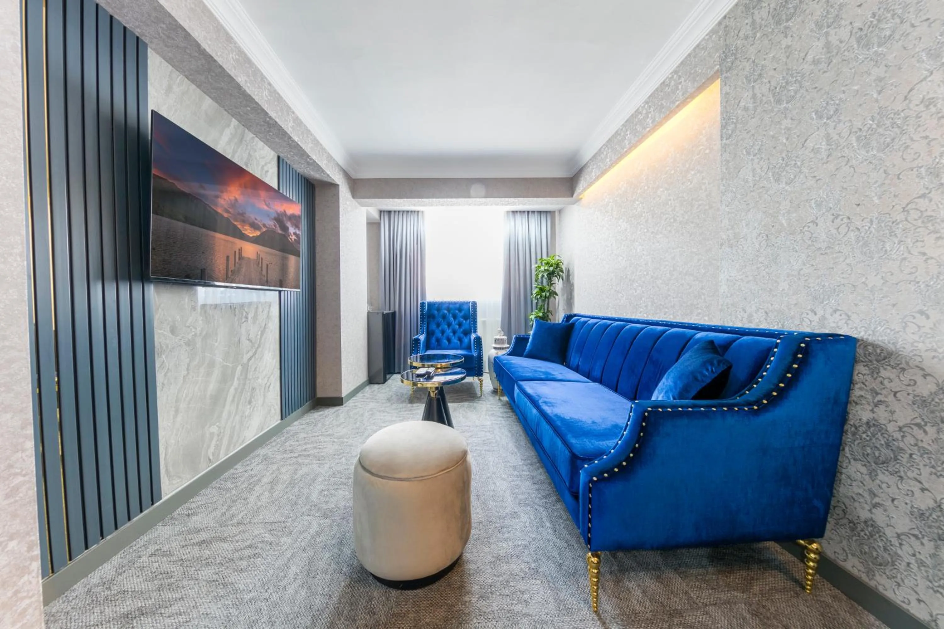 TV and multimedia in Golden Bazaar hotel