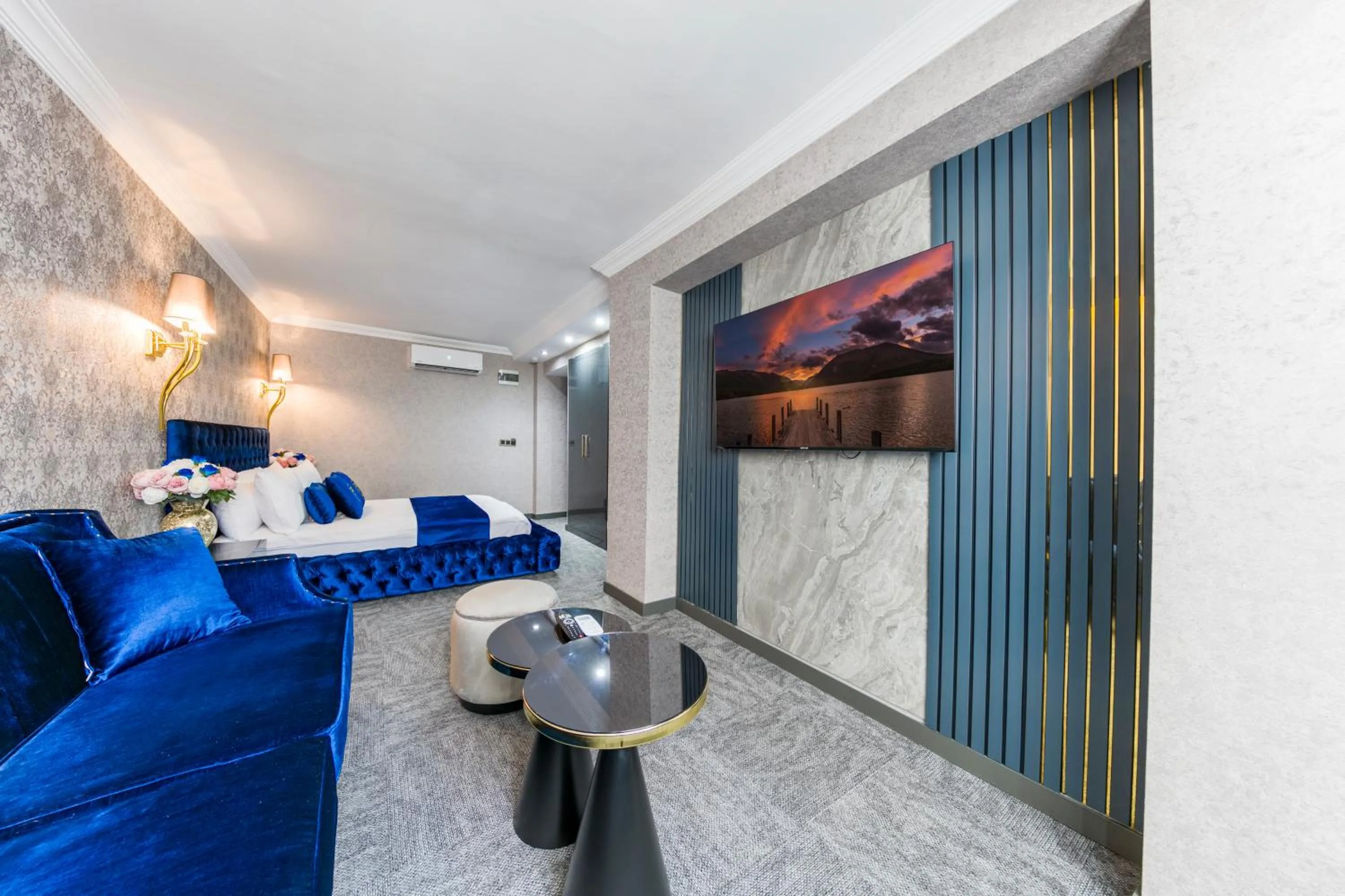 Massage in Golden Bazaar hotel