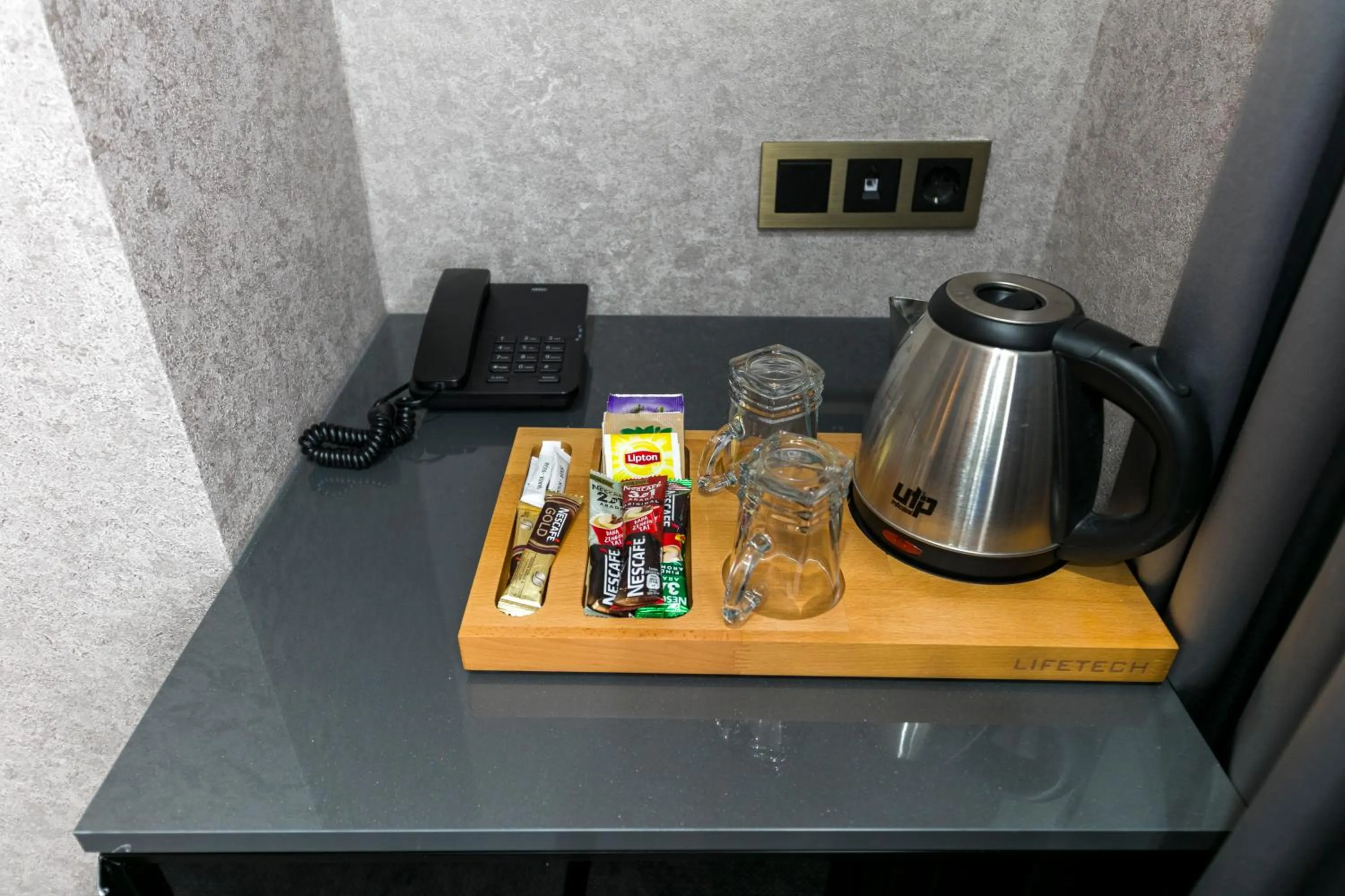 Coffee/tea facilities in Golden Bazaar hotel