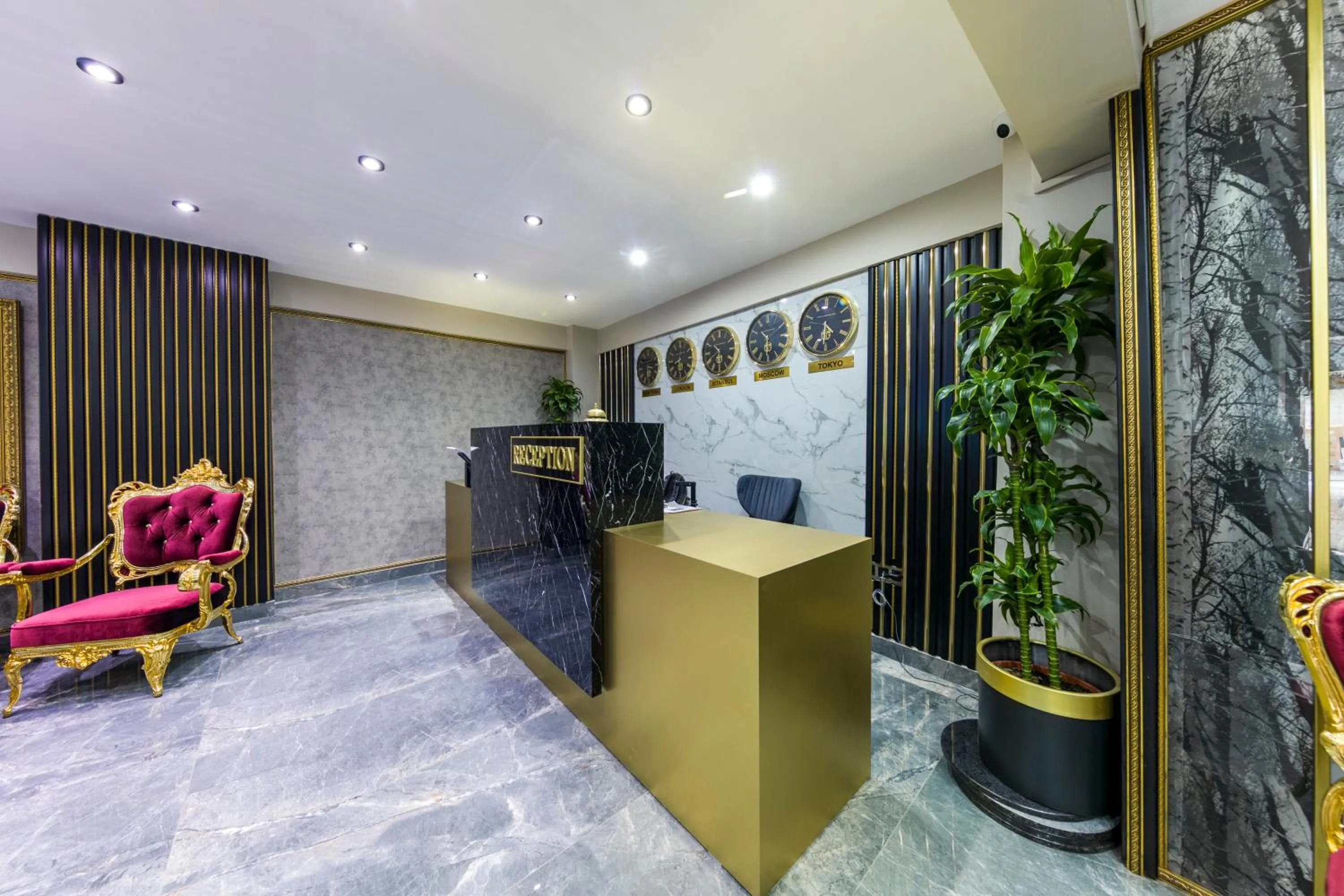 Lobby or reception in Golden Bazaar hotel