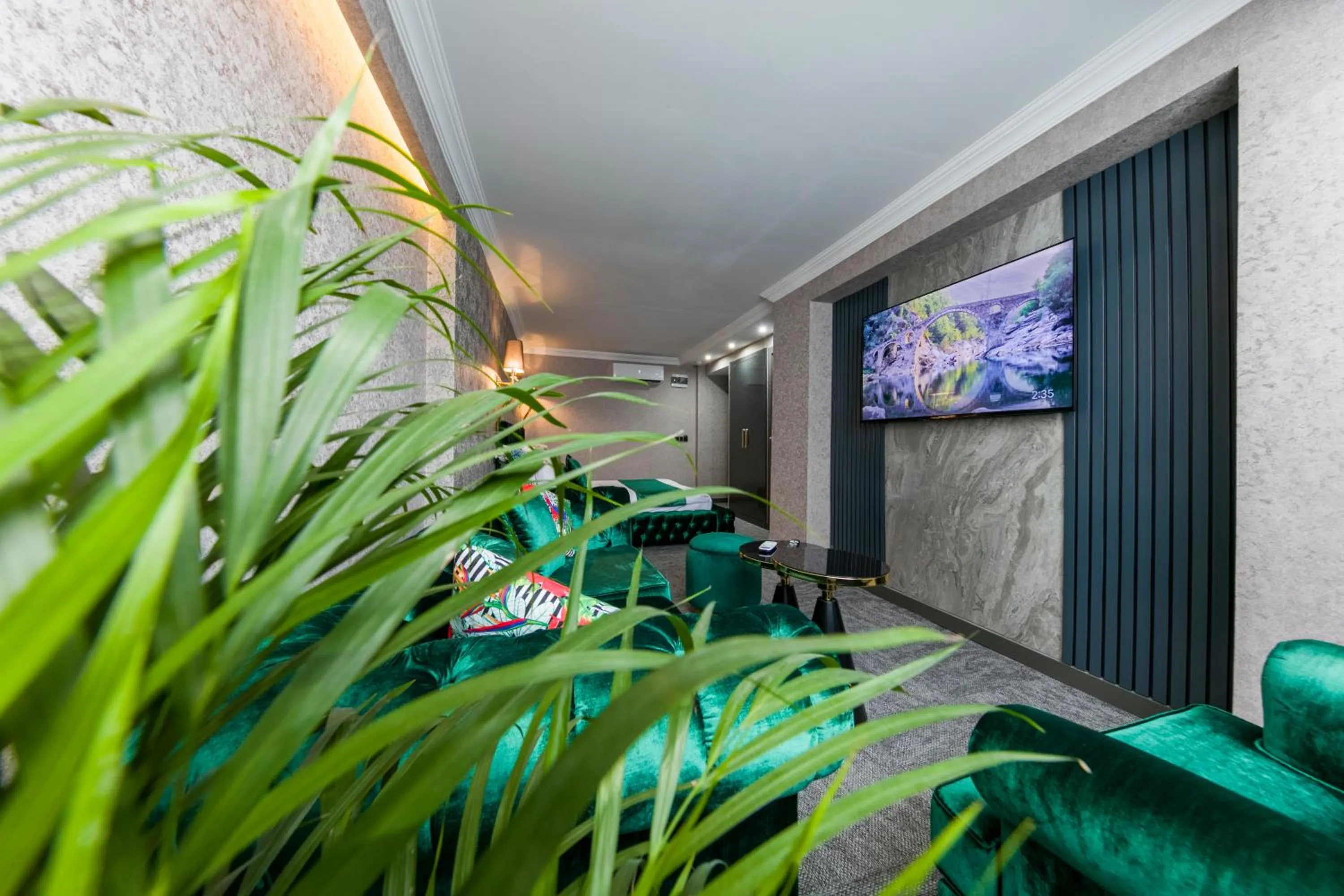 Decorative detail in Golden Bazaar hotel