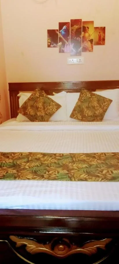 Photo of the whole room, Bed in Chan Beach Resort & Hotel