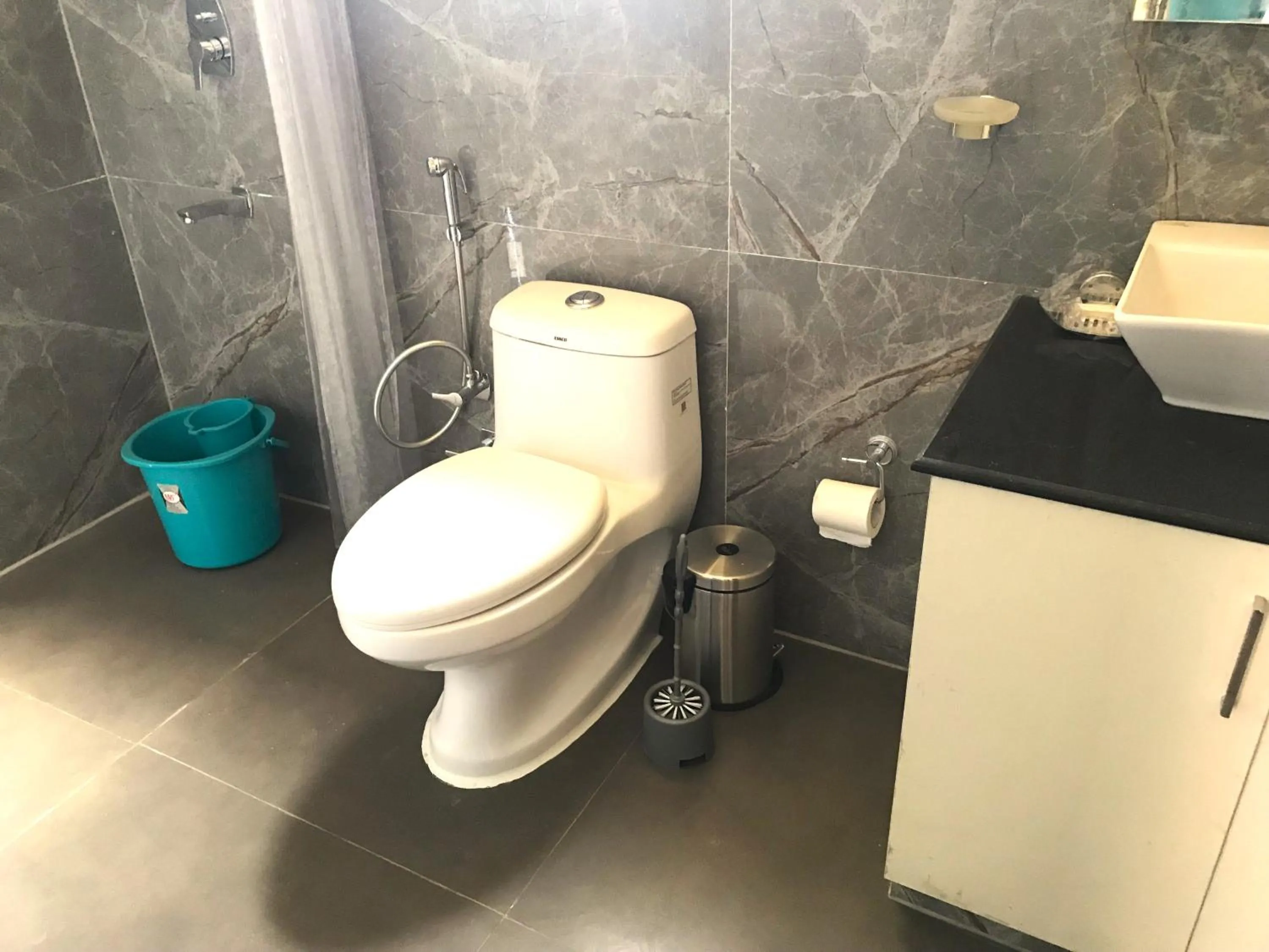 Toilet in Chan Beach Resort & Hotel