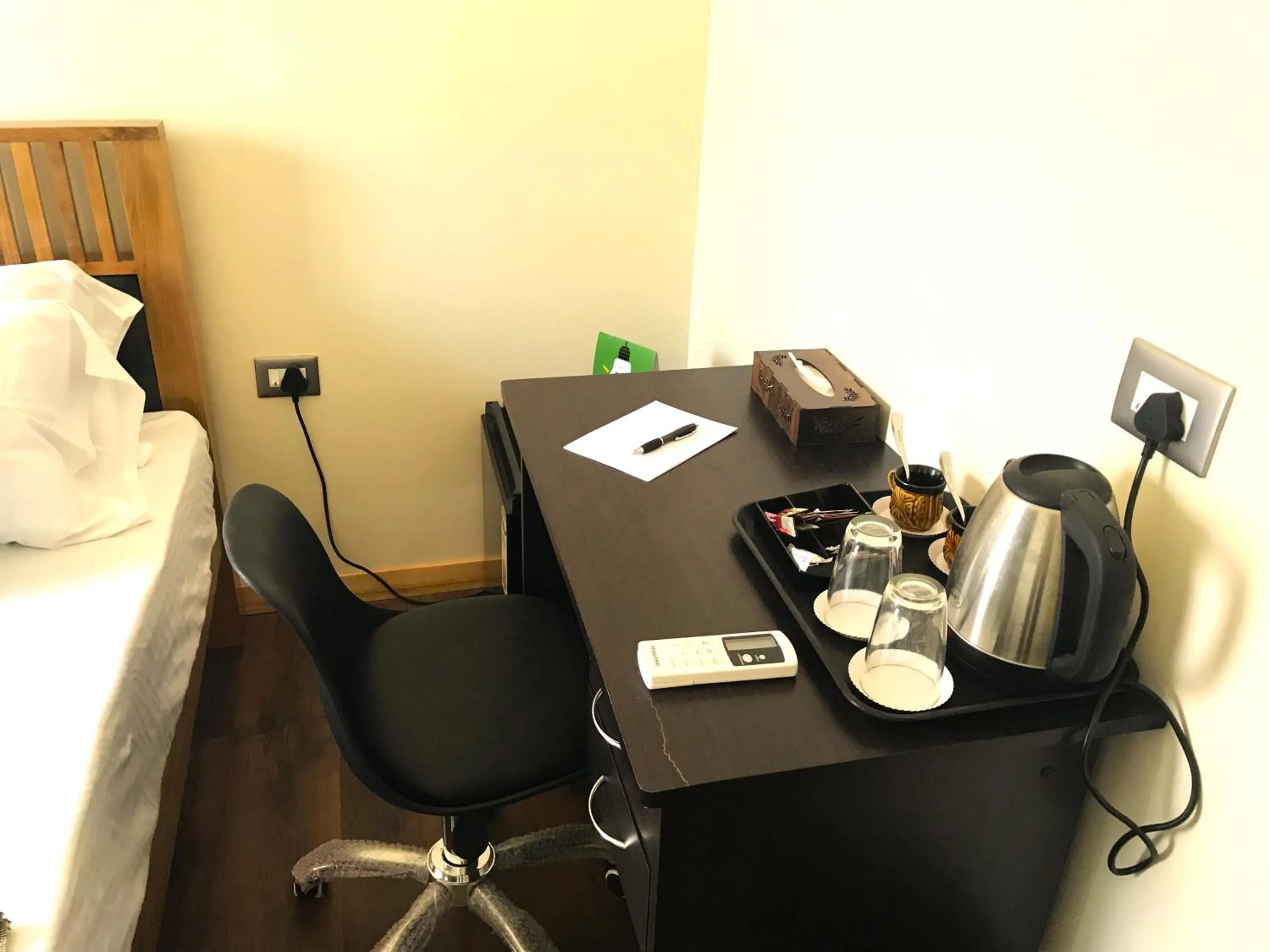 Coffee/tea facilities in Chan Beach Resort & Hotel