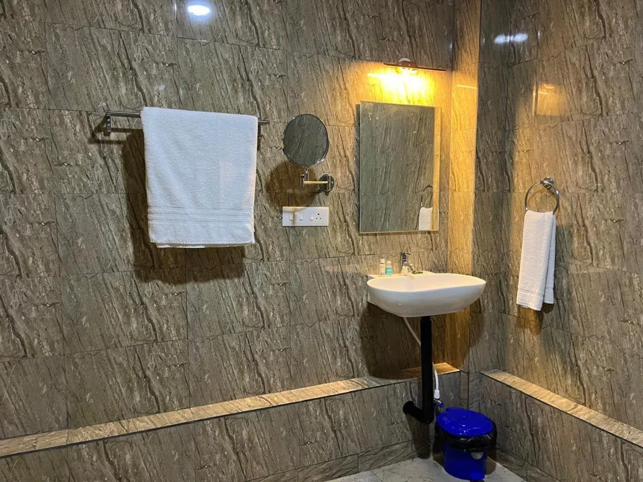 Bathroom in Chan Beach Resort & Hotel