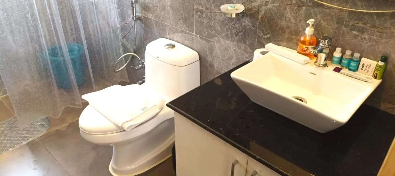 Toilet in Chan Beach Resort & Hotel